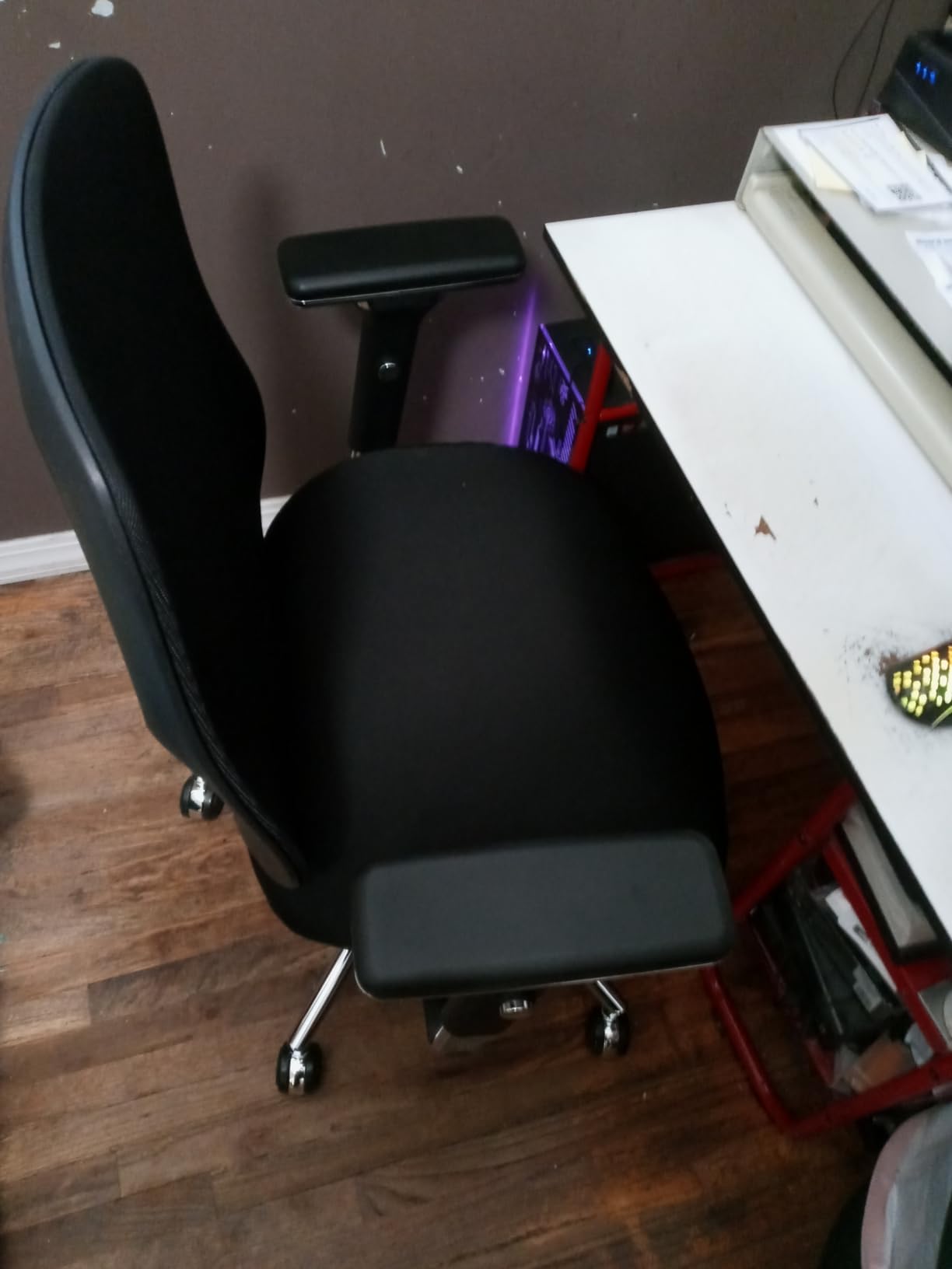 750lbs Big and Tall Office Chair with Wide Thick Seat Cushion for Heavy People Ergonomic Computer Mesh Desk Chairs with 4D Armrests, Adjustable Lumbar Support for Adults 8 Hours daliy Work customer photo 1