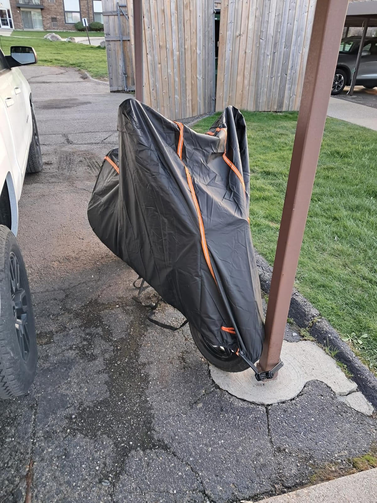 Motorcycle Cover for Vespa GTV, GTS (Super 300cc HPE,Sport, TECH 300cc HPE) customer photo 1