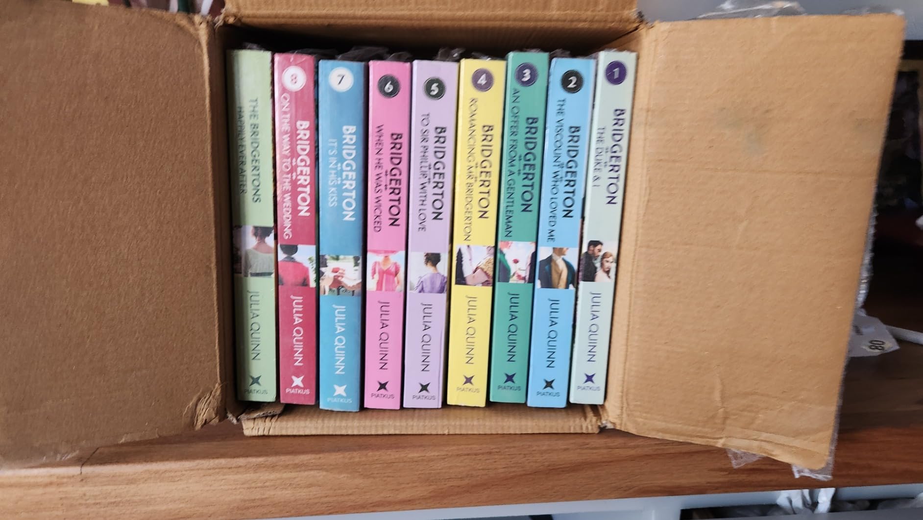 Bridgerton Family Series Collection: Complete Box Set of Books 1-9 by Julia Quinn – Regency Romance, Historical Fiction, Bestseller customer photo 1