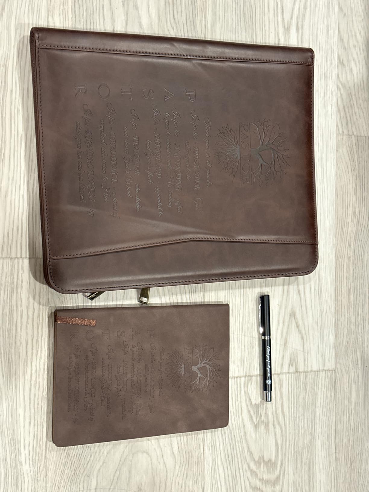 Fuyoooo 3 Pcs Pastor Gift Leather Bible Verse Portfolio Set with Pen | Pastor Appreciation Gifts for Church Men Coworkers, Christian Scripture Notebook with Zipper, Bible Quote Journal Organizer customer photo 1