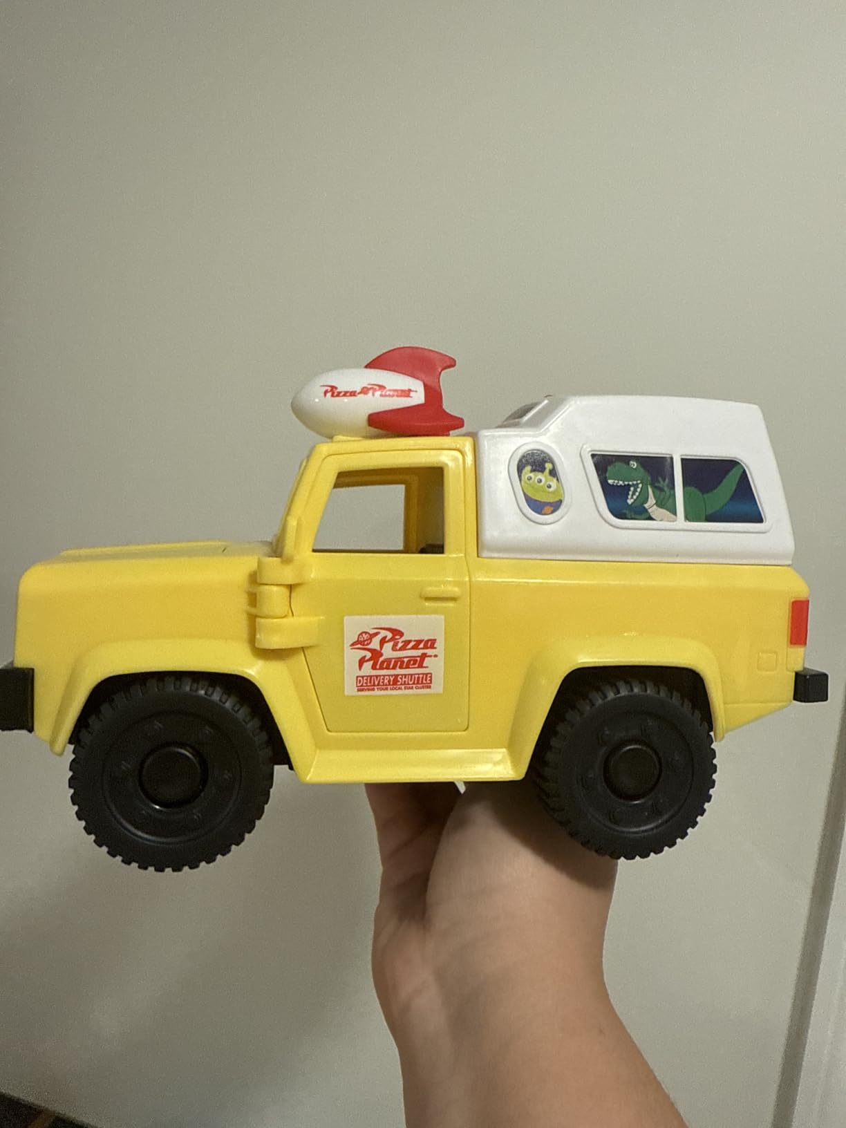Fisher-Price Imaginext Disney and Pixar Toy Story Pizza Planet Truck with 3-inch Buzz Lightyear & Alien Friend Action Figures, Toy Vehicle & Pizza Projectile Accessories customer photo 1