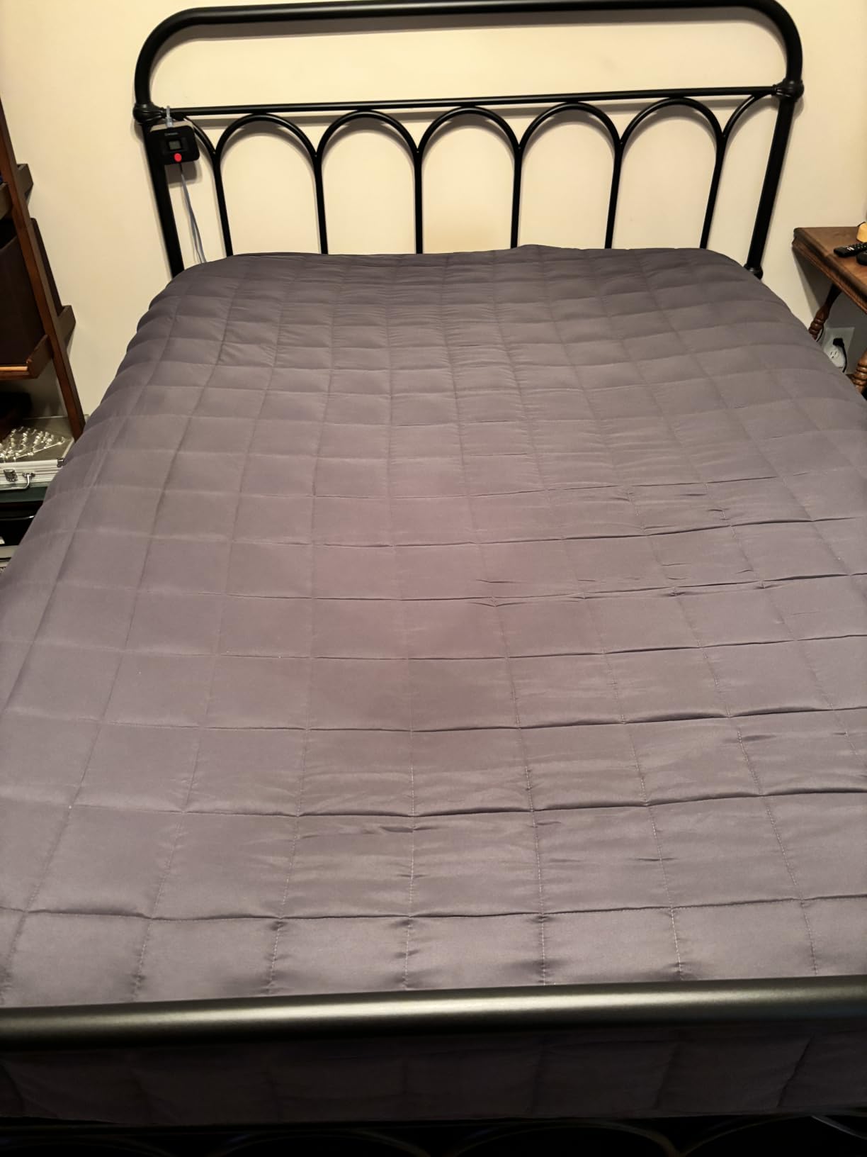 HomeSmart Weighted Cooling Blanket King Size 20 lbs, Soft Cooling Fabric customer photo 2