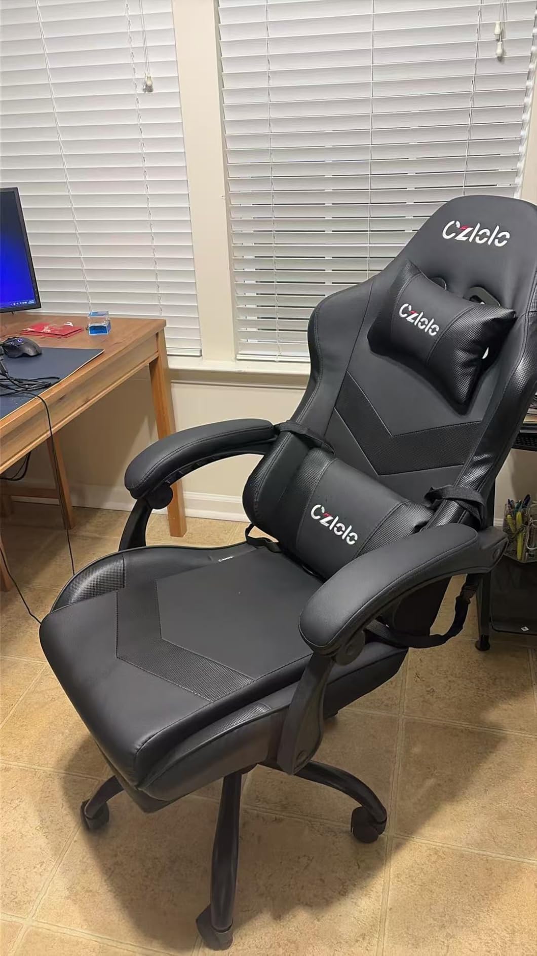 Czlolo Gaming Chair with Footrest Racing Style Lumbar Support Massager Video Game Chair with Metal Legs, High Back Gamer Chair with Headrest, 360° Swivel Office Computer Desk Chair (Black) customer photo 2