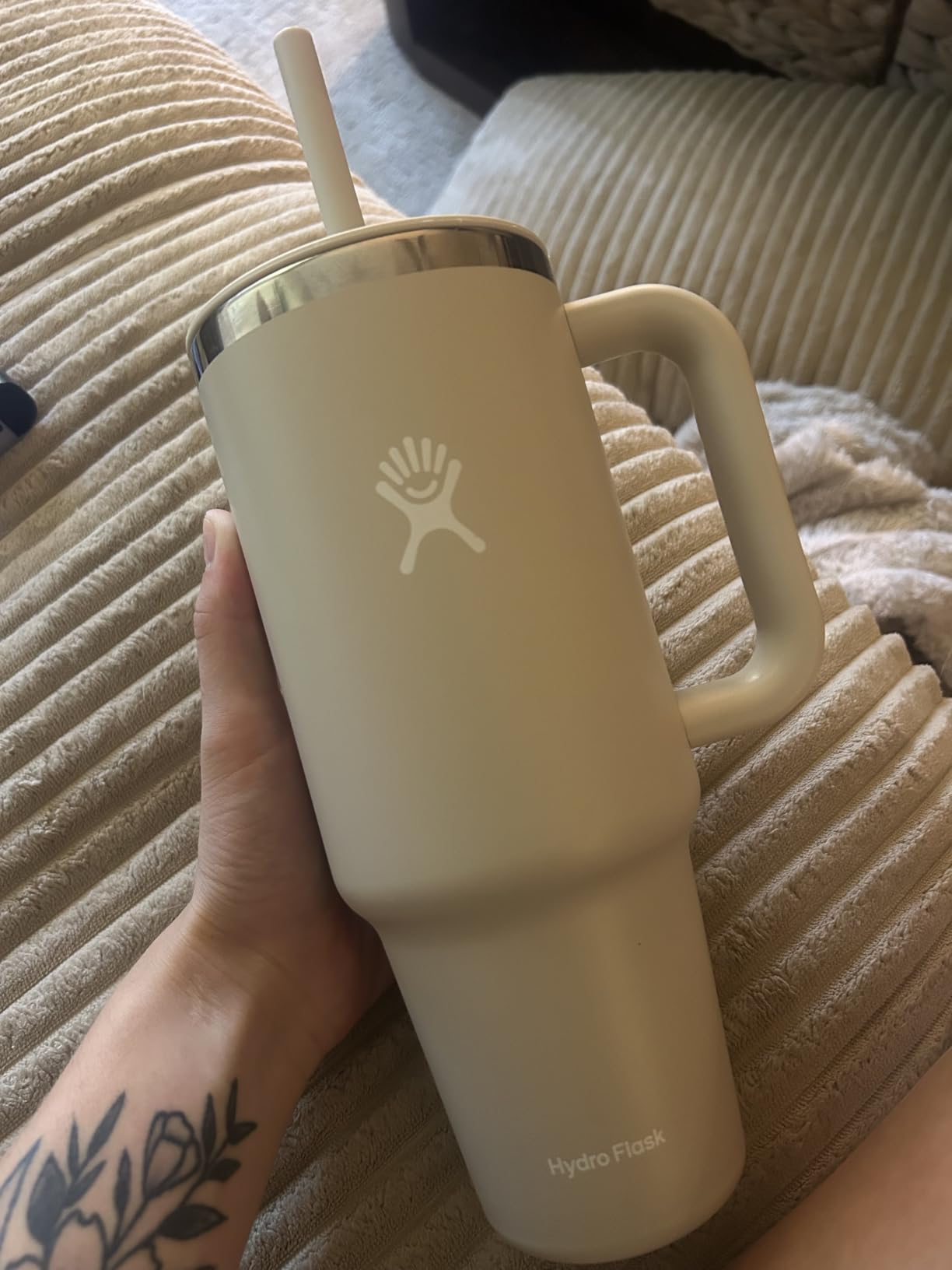 Hydro Flask 32 Oz Travel Tumbler with Handle, Lid and Straw - Insulated Stainless Steel in Western Light Blue customer photo 1
