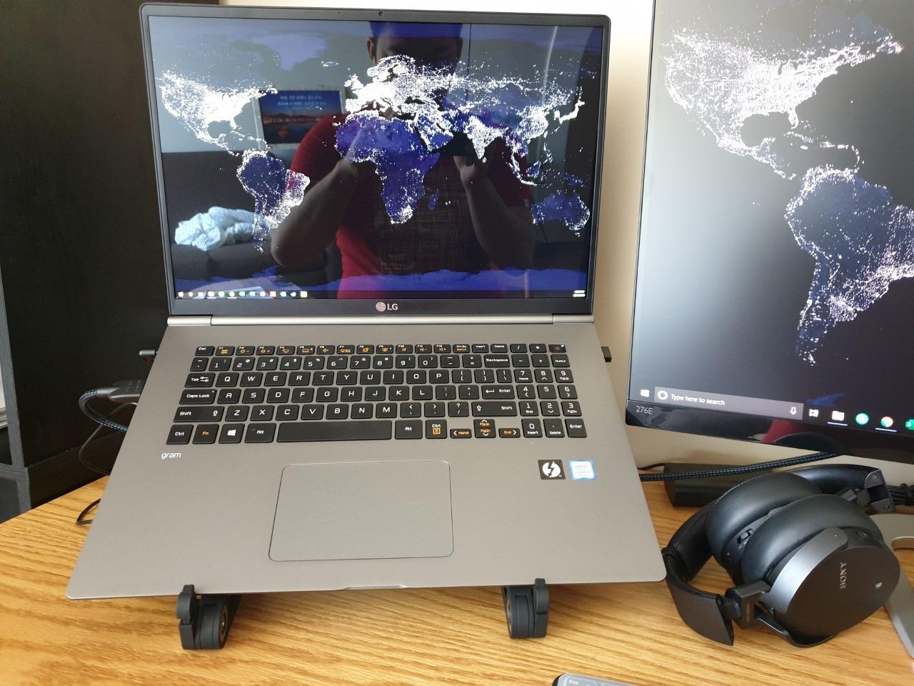 SAIJI Laptop Stand for Desk, Adjustable Standing Desk Riser Up to 20.5