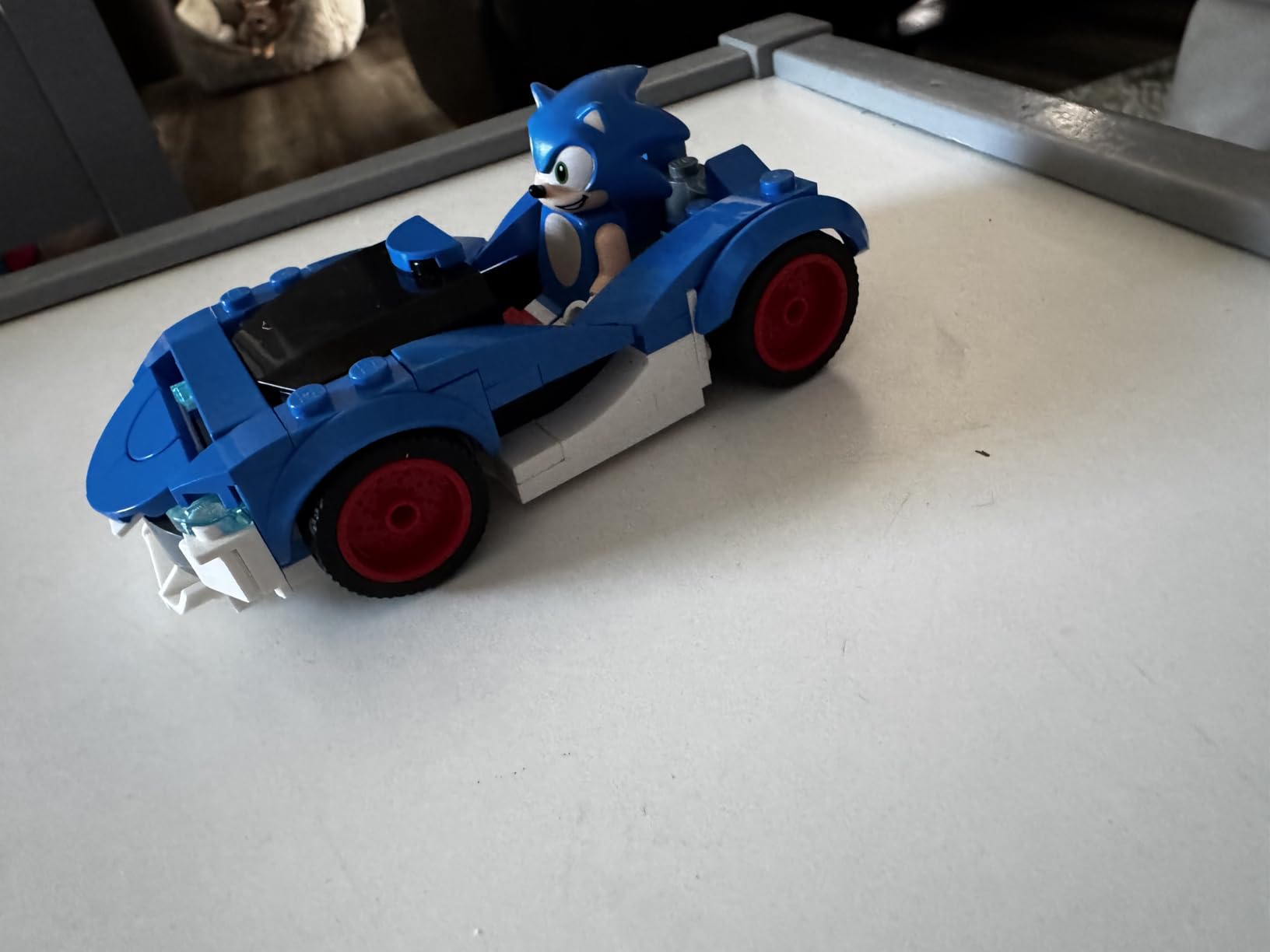 LEGO Sonic The Hedgehog Sonic: Speedster Lightning Race Car Toy for Boys & Girls - Toy Building Set W/Minifigure for Kids & Gamers, Ages 7+ - Gift Idea for Birthdays - 77117 customer photo 1