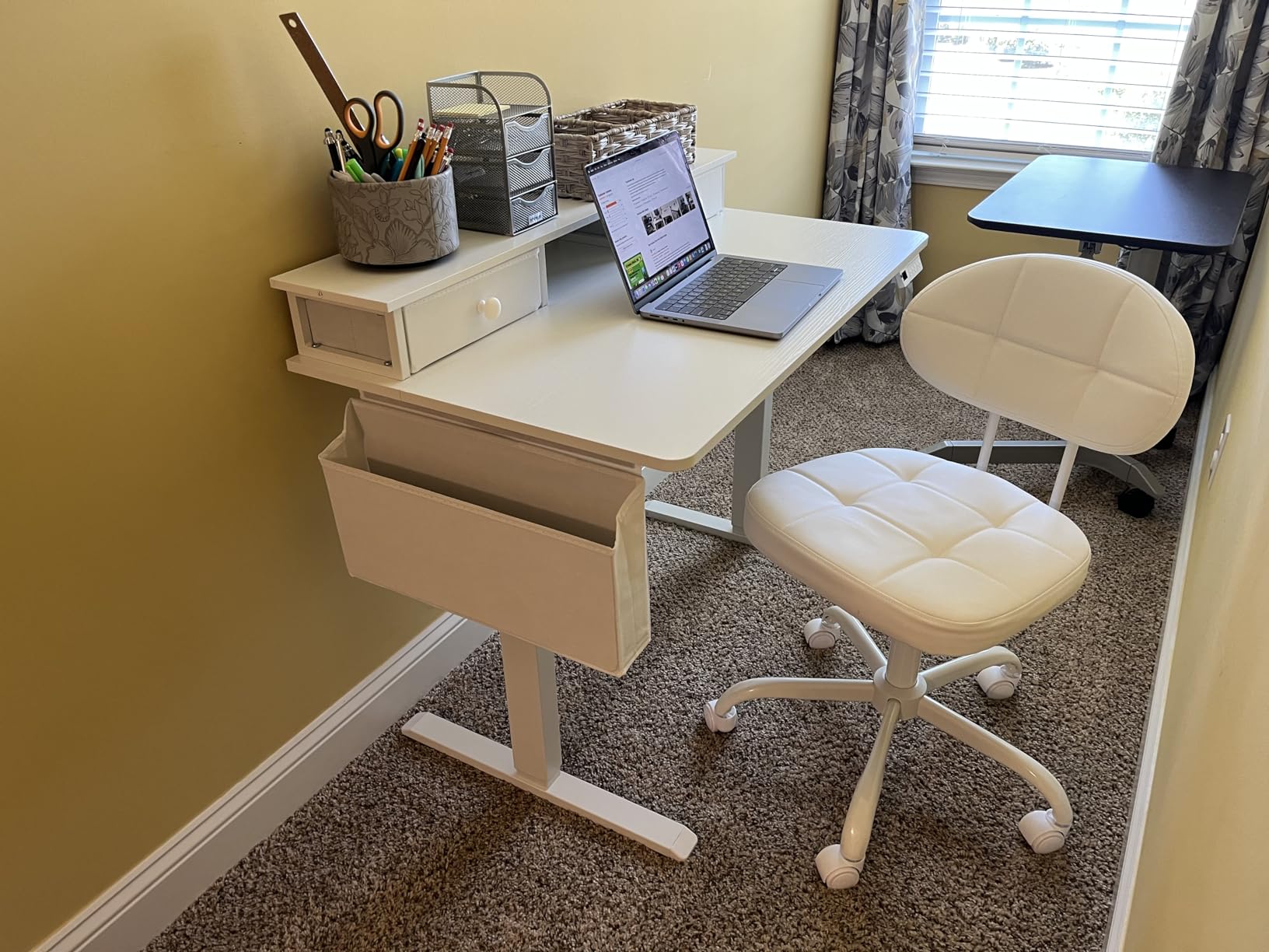 Misolant Small Office Chair, Armless Desk Chair with back, Cute Vanity Chair with wheels and Lumbar support, Comfy PU Leather Computer Chairs with Adjustable Height for Small Space, makeup Home, Brown customer photo 2