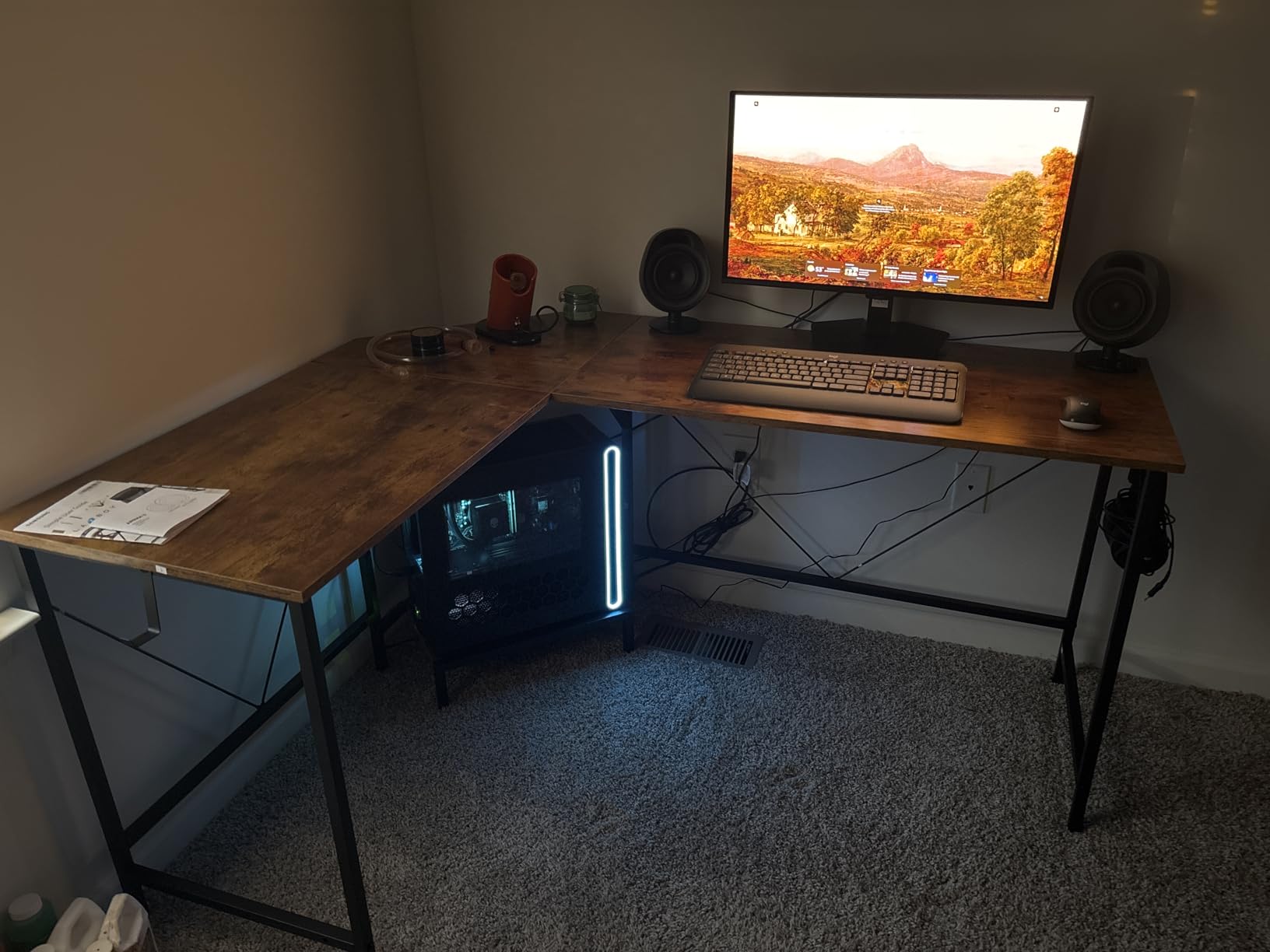 Mericonia 40 in Corner Desk with Monitor Stand, Small L Shaped Gaming Desk customer photo 1