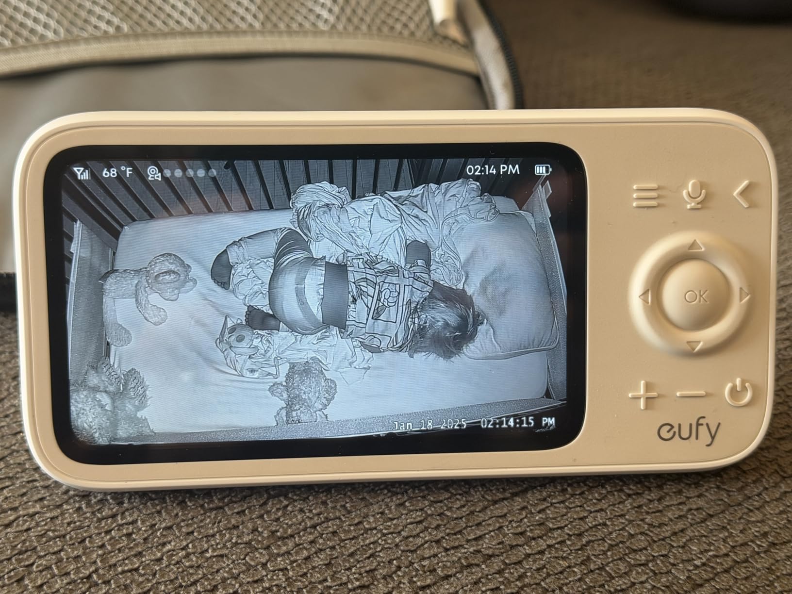 eufy Baby Monitor C10, 2K Camera, 4.5