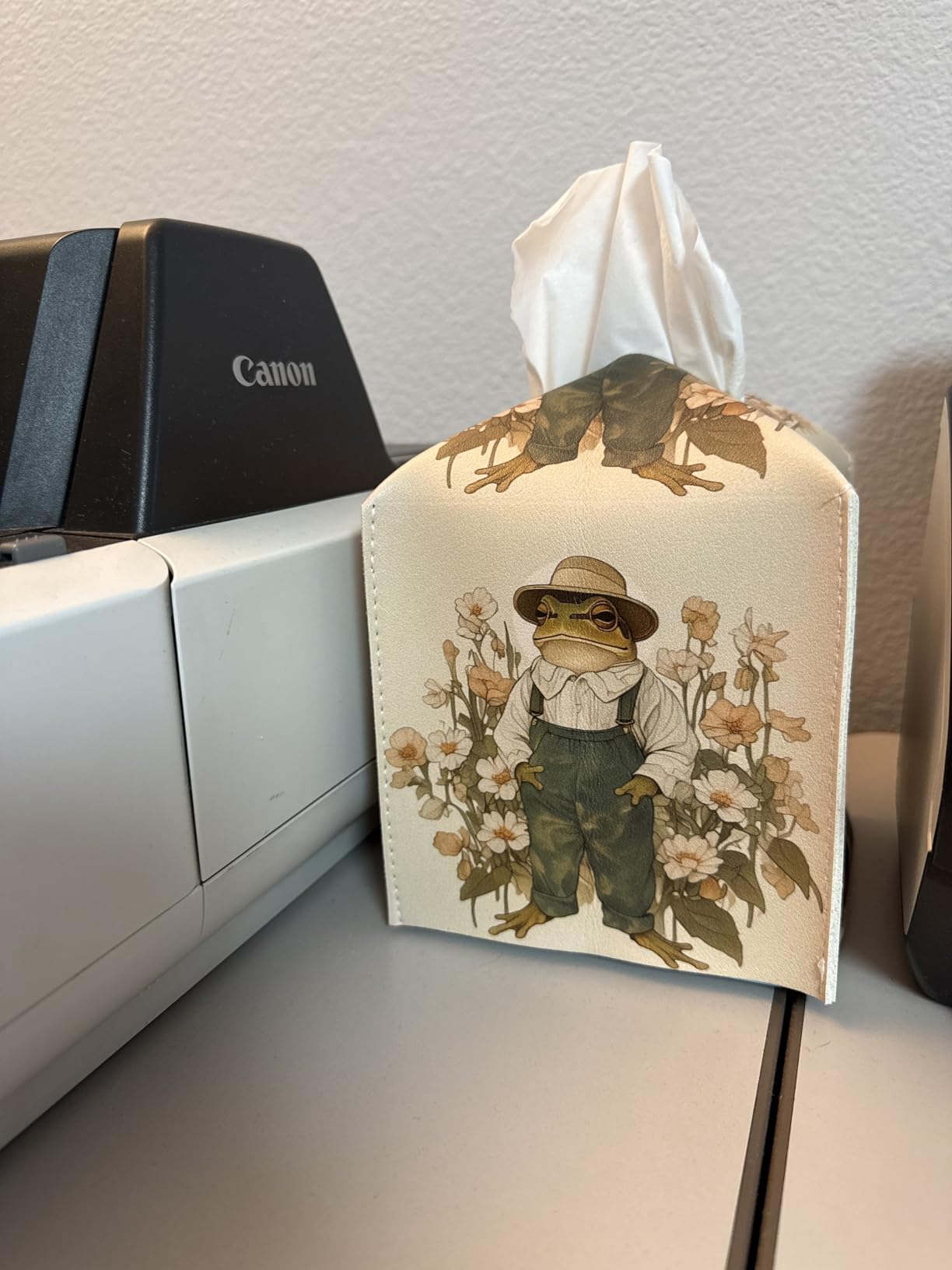 Grace Yonks Vintage Frog Tissue Box Cover Square, Overalls Cottagecore Floral Cube Case for Facial Tissues, 5.2