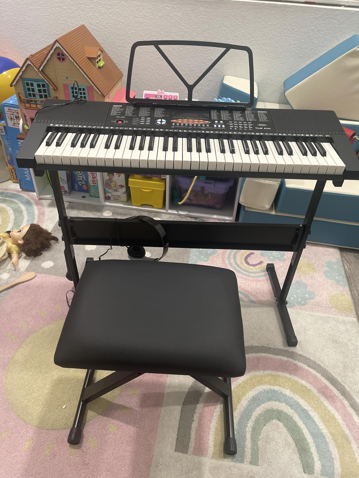 ZENY 61-Key Portable Electric Keyboard Piano with Built In Speakers, LED Screen, Headphones, Microphone, Piano Stand, Music Sheet Stand and Stool (Pink) customer photo 1