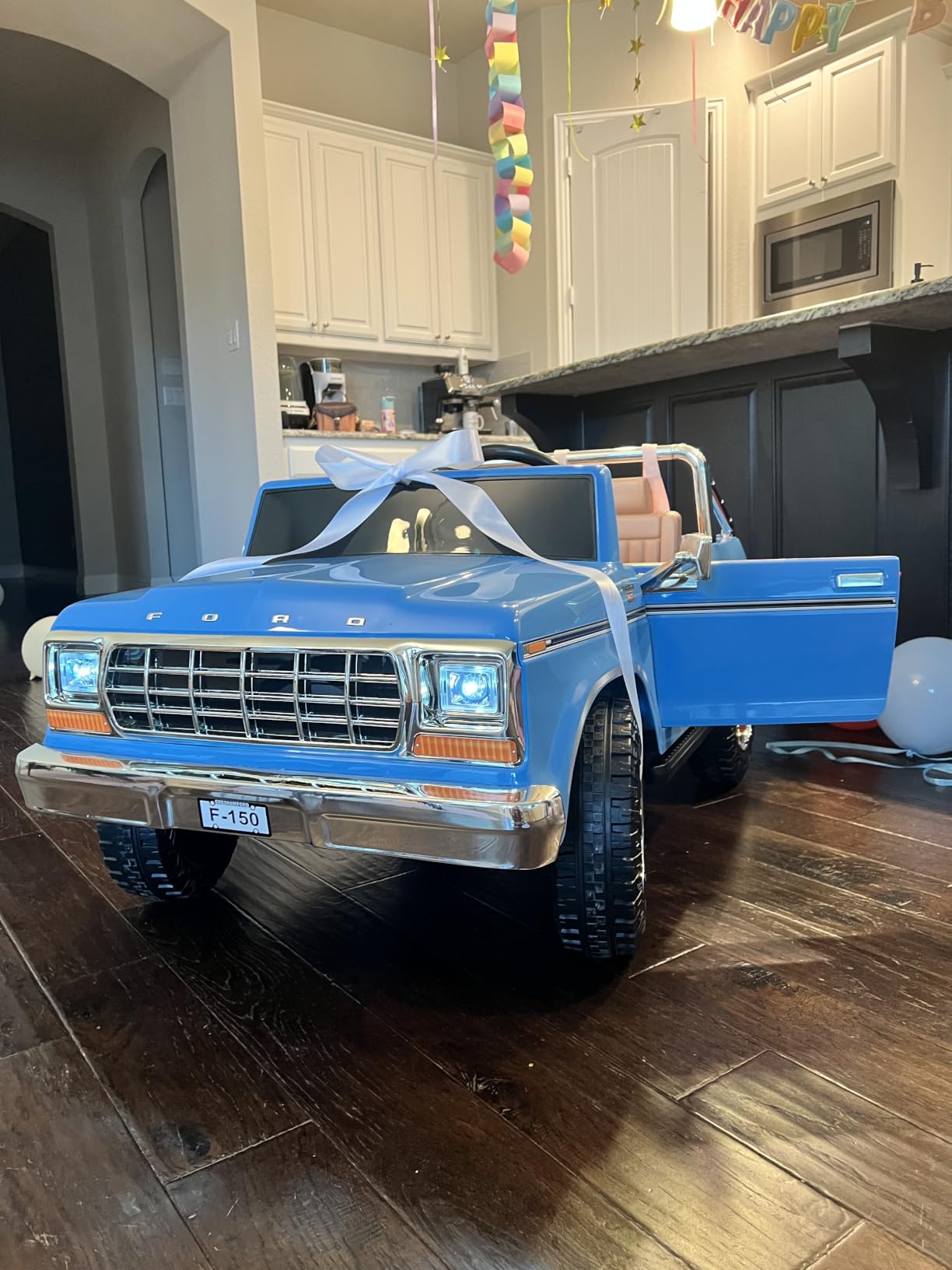 ANPABO Licensed Ford F-150 24V 2 Seater Ride on Car for Kids, Blue customer photo 1
