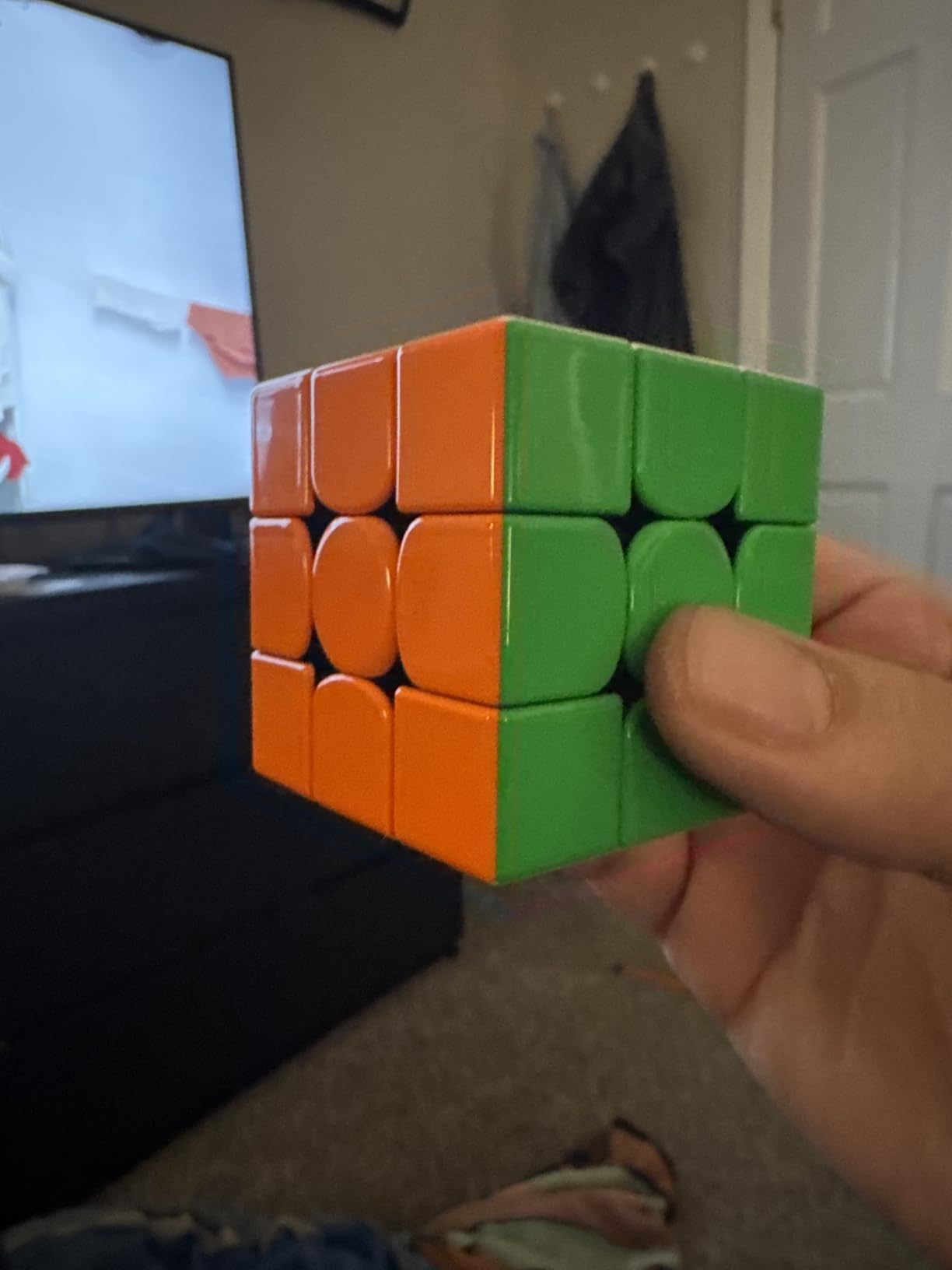 GAN V100 Maglev UV, 3x3 Speed Cube Magnetic Puzzle for Cuber customer photo 2