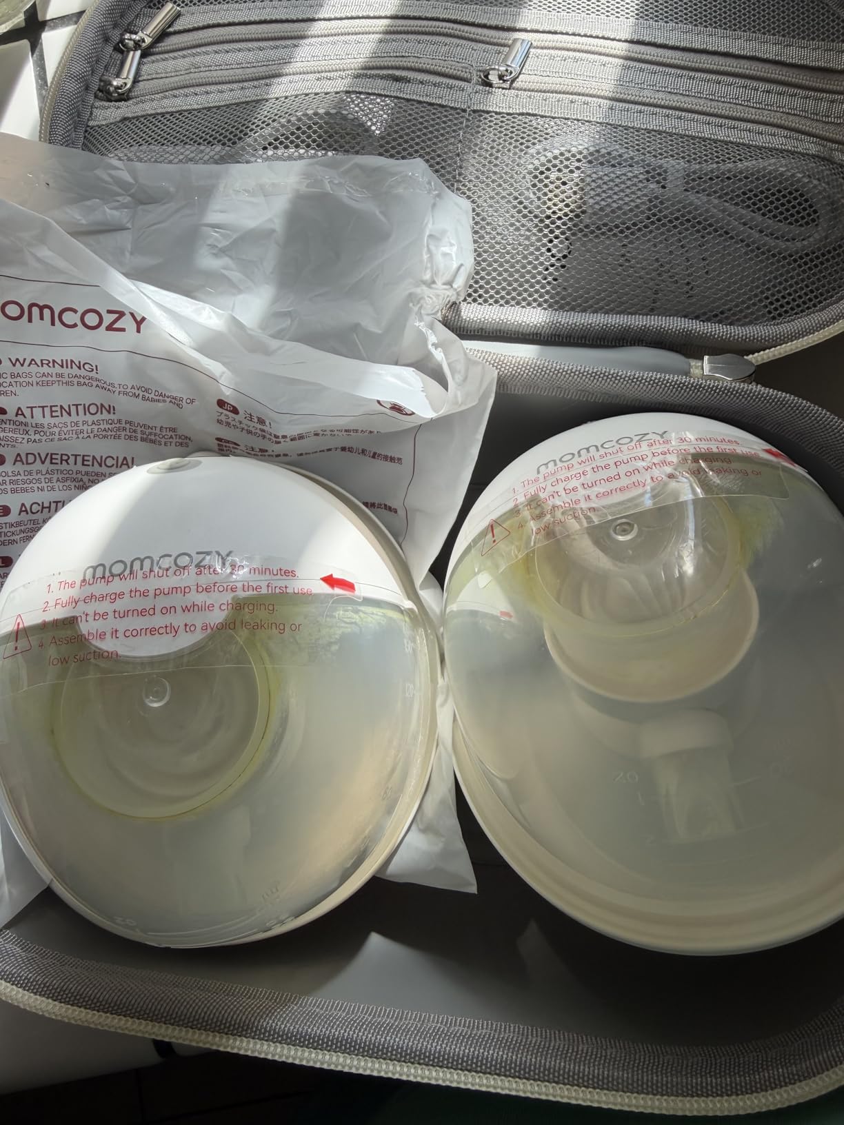 Momcozy Air 1 Wearable Breast Pump,Ultra-Slim with Wireless Charging Case customer photo 2