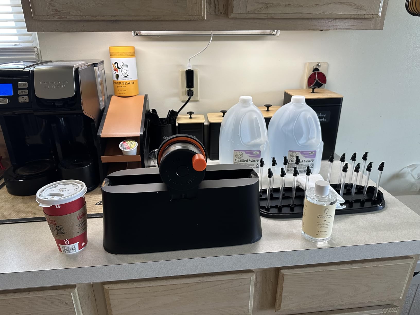 HumminGuru EZ Record Washer - Anti-Static Vinyl Record Cleaner Machine Kit | Easy Spin Watertight Label Clamp, Gentle Goat-Hair Cleaning Brushes & Alcohol-Free LP Fluid, Drying Rack & Microfiber Cloth customer photo 2