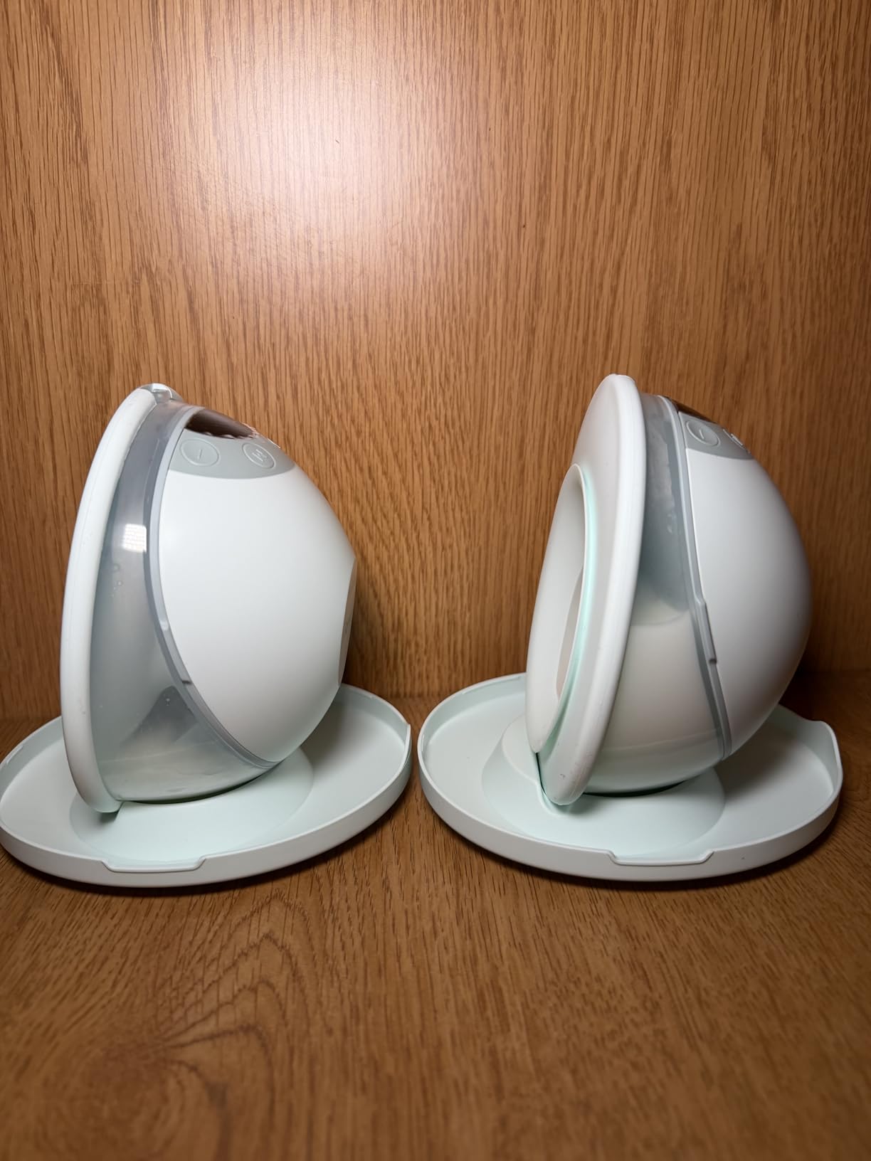 Paruu P20 Hands-Free Wearable Electric Breast Pump - 4 Modes & 12 Suction Levels, 19/21/24mm Double-Sealed Flanges, Visible Milk Volume & Pumping Time, Lightweight Portable (2 Pack, Light Green) customer photo 1