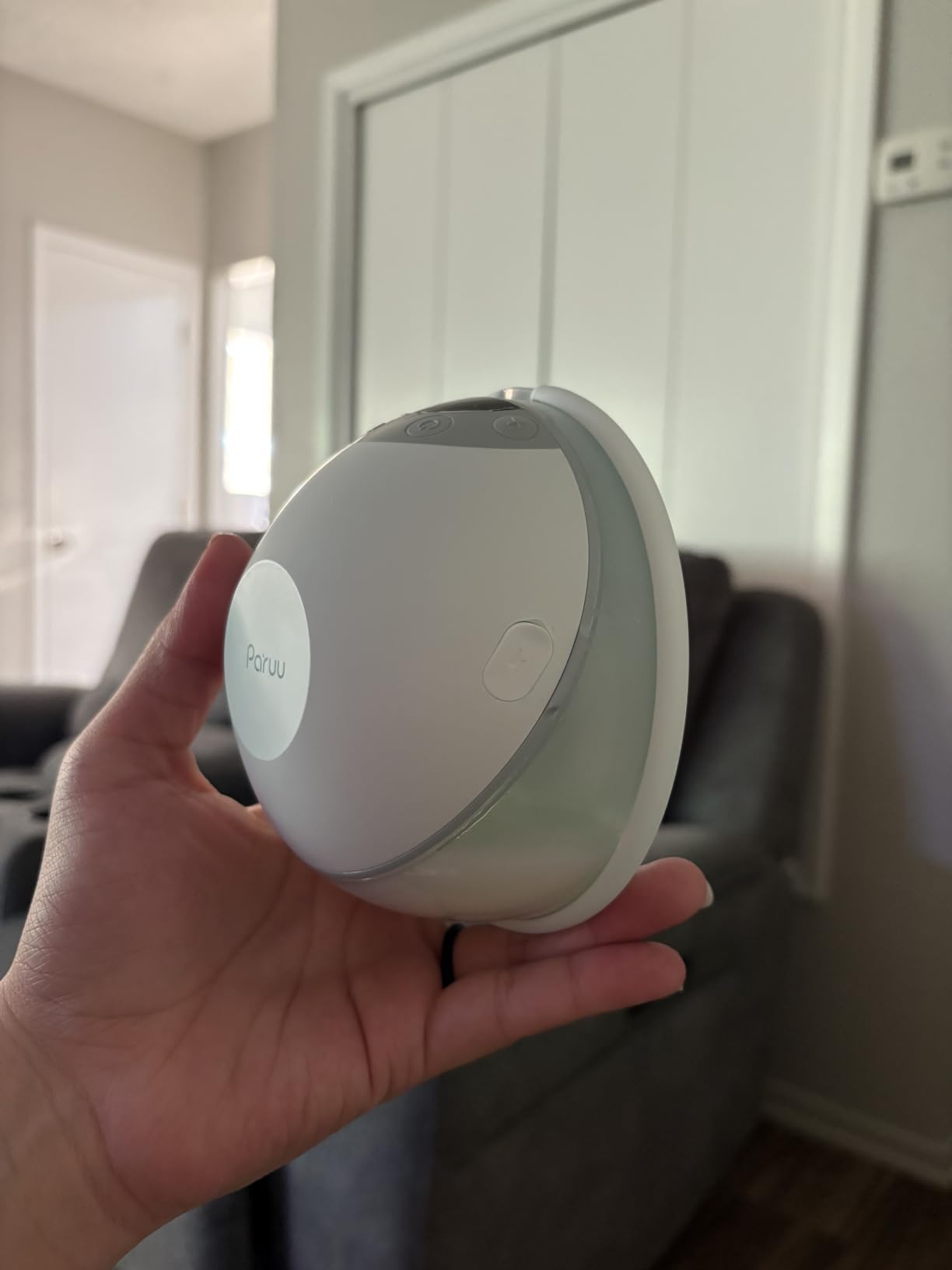 Paruu P20 Hands-Free Wearable Electric Breast Pump - 4 Modes & 12 Suction Levels, 19/21/24mm Double-Sealed Flanges, Visible Milk Volume & Pumping Time, Lightweight Portable (2 Pack, Light Green) customer photo 2