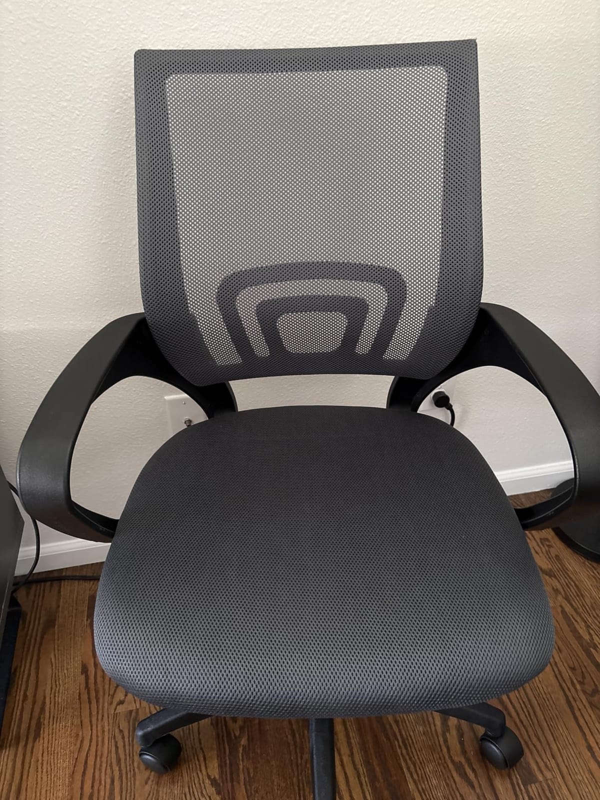 BestOffice | Ergonomic Office Chair | Mid-Back Swivel Desk Chair | Breathable Backrest & Lumbar Support | Adjustable Height | Sponge Seat | Rolling Wheels | Peach Pink | for Adults & Women customer photo 1
