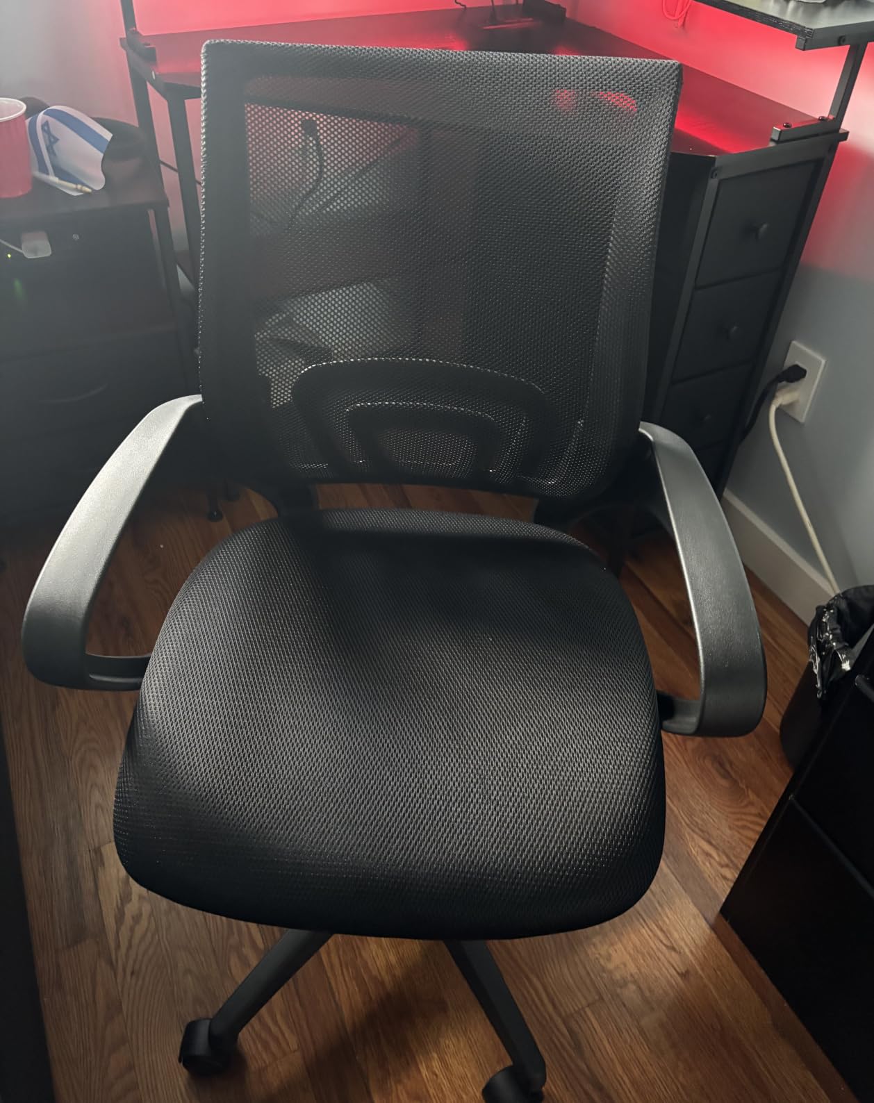 BestOffice | Ergonomic Office Chair | Mid-Back Swivel Desk Chair | Breathable Backrest & Lumbar Support | Adjustable Height | Sponge Seat | Rolling Wheels | Peach Pink | for Adults & Women customer photo 2