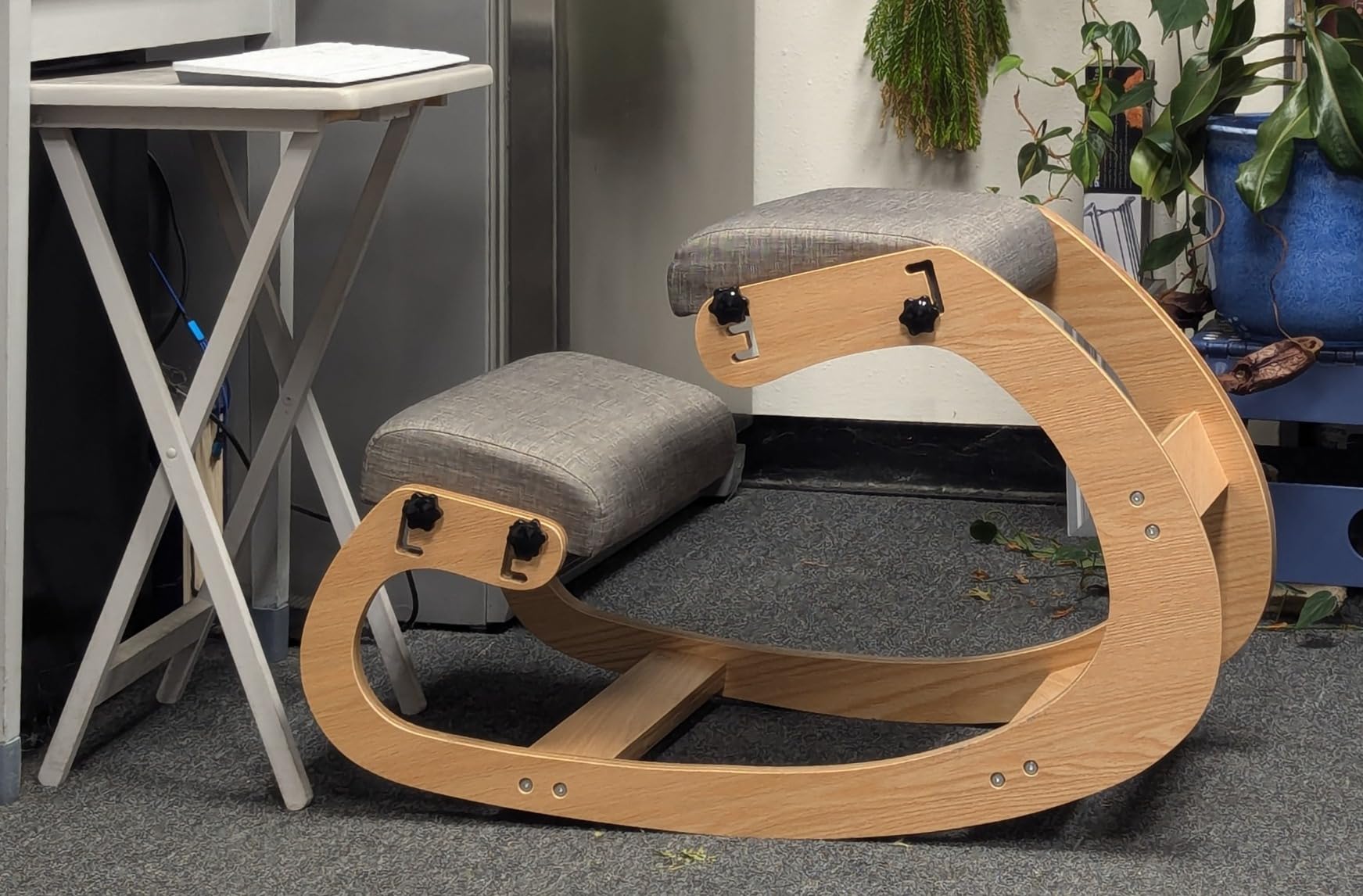 Ergonomic Kneeling Chair, Adjustable Rocking Knee Chairs for Home Office, Wooden Office Knee Chair for Back Pain Relief, Beige customer photo 1
