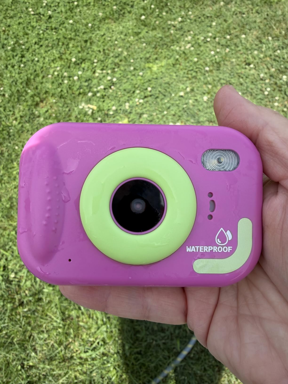 Kids Waterproof Camera, IP67 Underwater Digital Camera, 1080P 48MP, 32GB | Waterproof Kids Camera with 10X Zoom, Toddler Camera for Beach, Pool & Swimming, Ages 3-12, Birthday Gift - Red customer photo 1