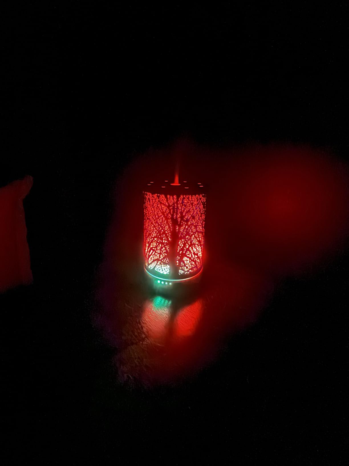Essential Oil Diffuser & Essential Oils Set, Aromatherapy Diffuser with 7 LED Colors, 6 Oils Gift Pack (Clean Home, Peppermint, Blossom Soapy, Soft Powder, Fresh Cotton, Fresh Linen) customer photo 2