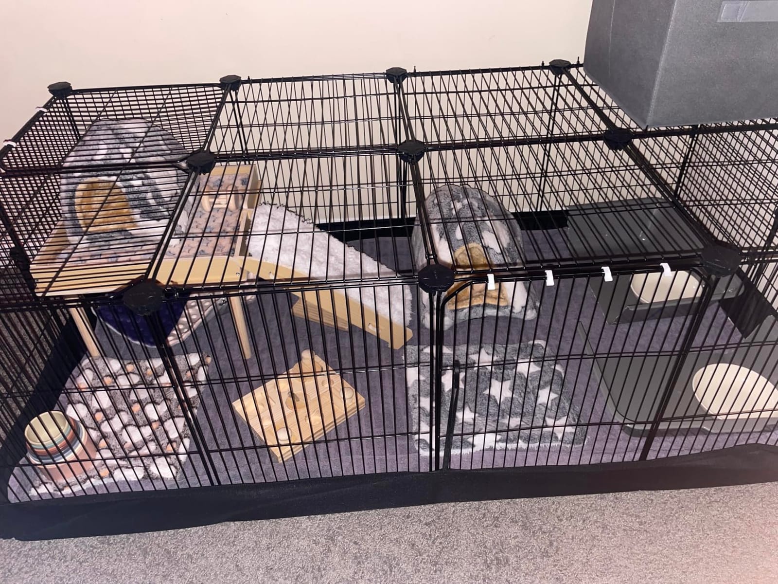 SONGMICS 2-Tier Guinea Pig Cage, Rabbit Cage, Small Animal Playpen with Waterproof Mat, Top and Side Door, 35 Panels, 36.6 x 24.8 x 24.2 Inches, Ink Black ULPI016BH01 customer photo 1