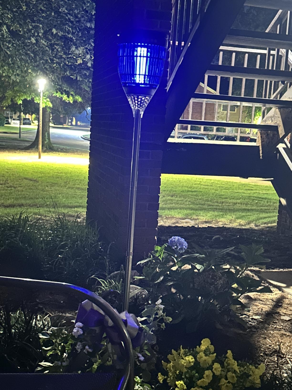 Rossetta Solar Bug Zapper Outdoor, Fly Zapper with Flame & Projector Light customer photo 1