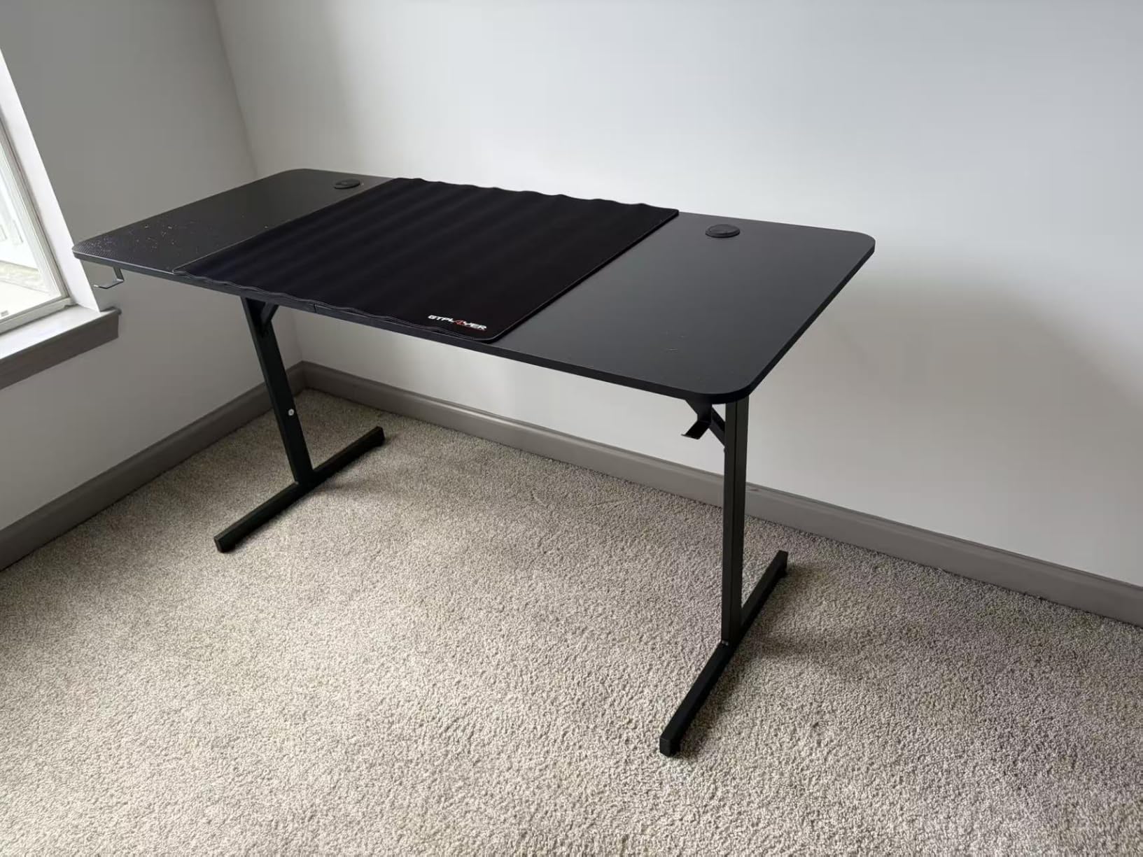 GTPLAYER Gaming Desk 55 Inch with LED Lights, Large Computer Desk with Mouse Pad for Home Office, T-Shaped Carbon Fibre Surface PC Game Workstations with Headphone Hook customer photo 1