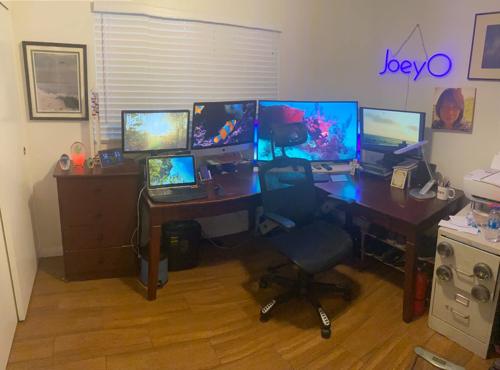 Ergonomic High-Back Office Chair with Footrest – Flip-Up Arms, 3D Headrest, 135° Recline, and Wide Mesh Seat with Lumbar Support. Rolling Swivel Task Chair for Gaming or Work, Sturdy, 300 LBS. customer photo 1