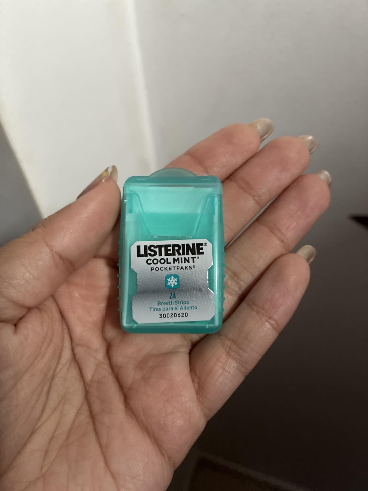 Listerine PocketPaks Breath Strips, Cool Mint, 24-Strip Pack, 3 Pack customer photo 1