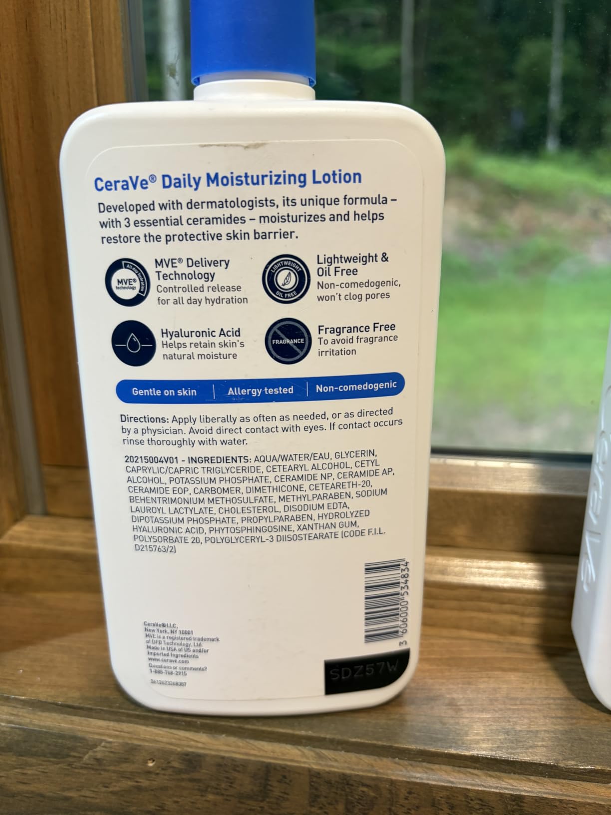 CeraVe Daily Moisturizing Lotion, Face and Body Lotion, Skin care, 12oz customer photo 1
