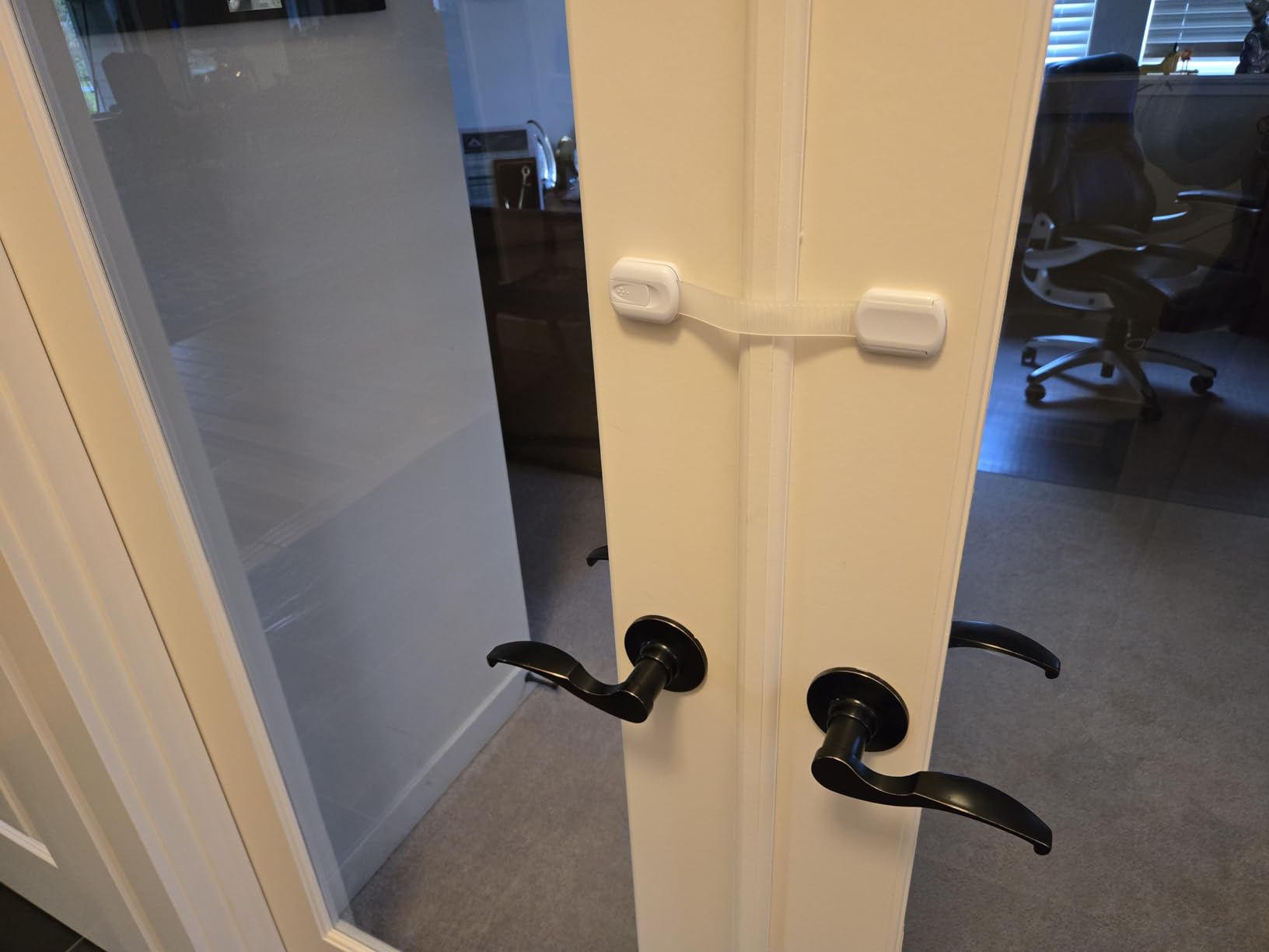 SKYLA HOMES Cabinet Strap Locks for Baby Proofing, 8 Pack, White customer photo 2