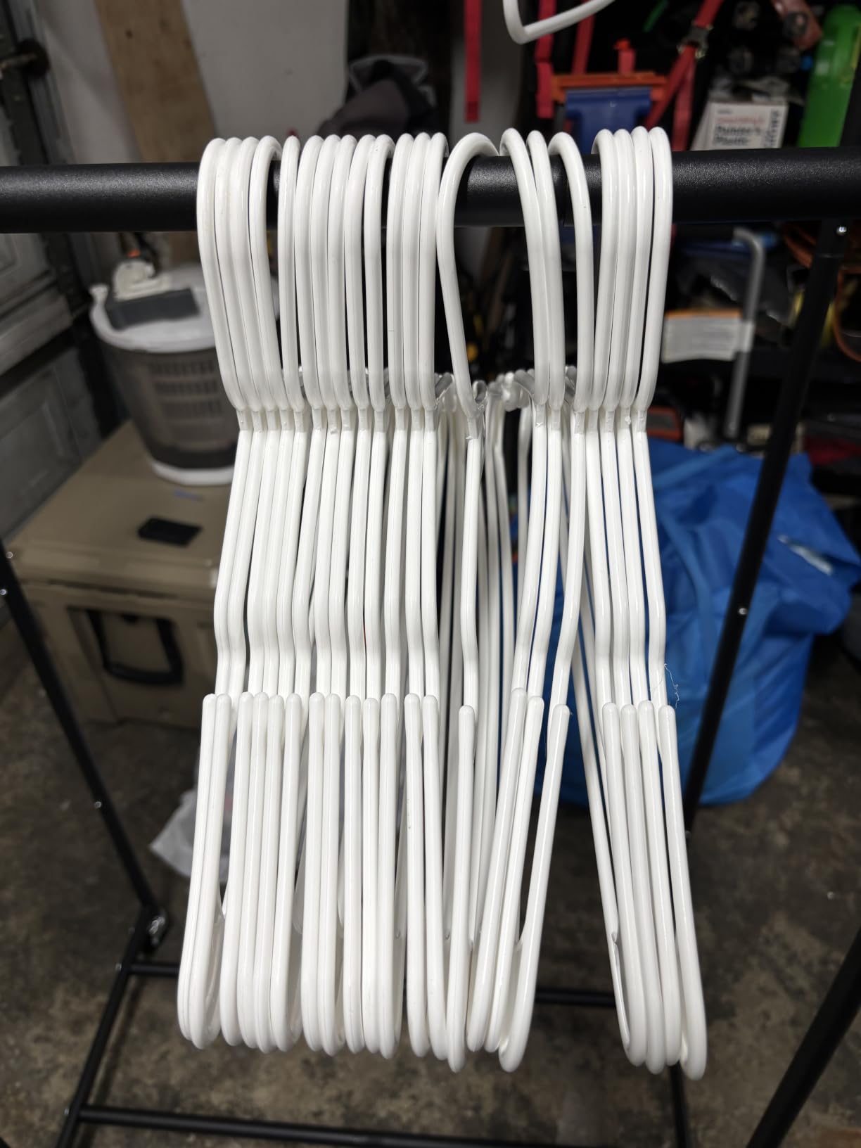 Utopia Home Plastic Hangers 50 Pack – Space Saving Clothes Hanger White customer photo 2