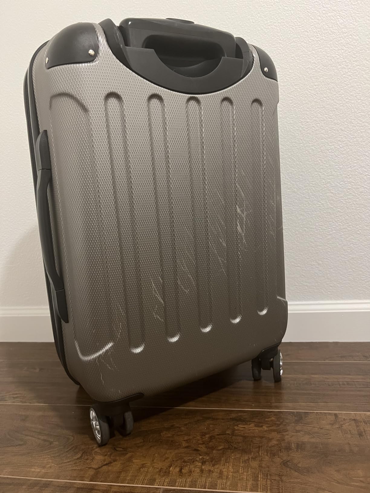 Rockland London Hardside Spinner Wheel Luggage, Champagne, Carry-On 20-Inch, 22