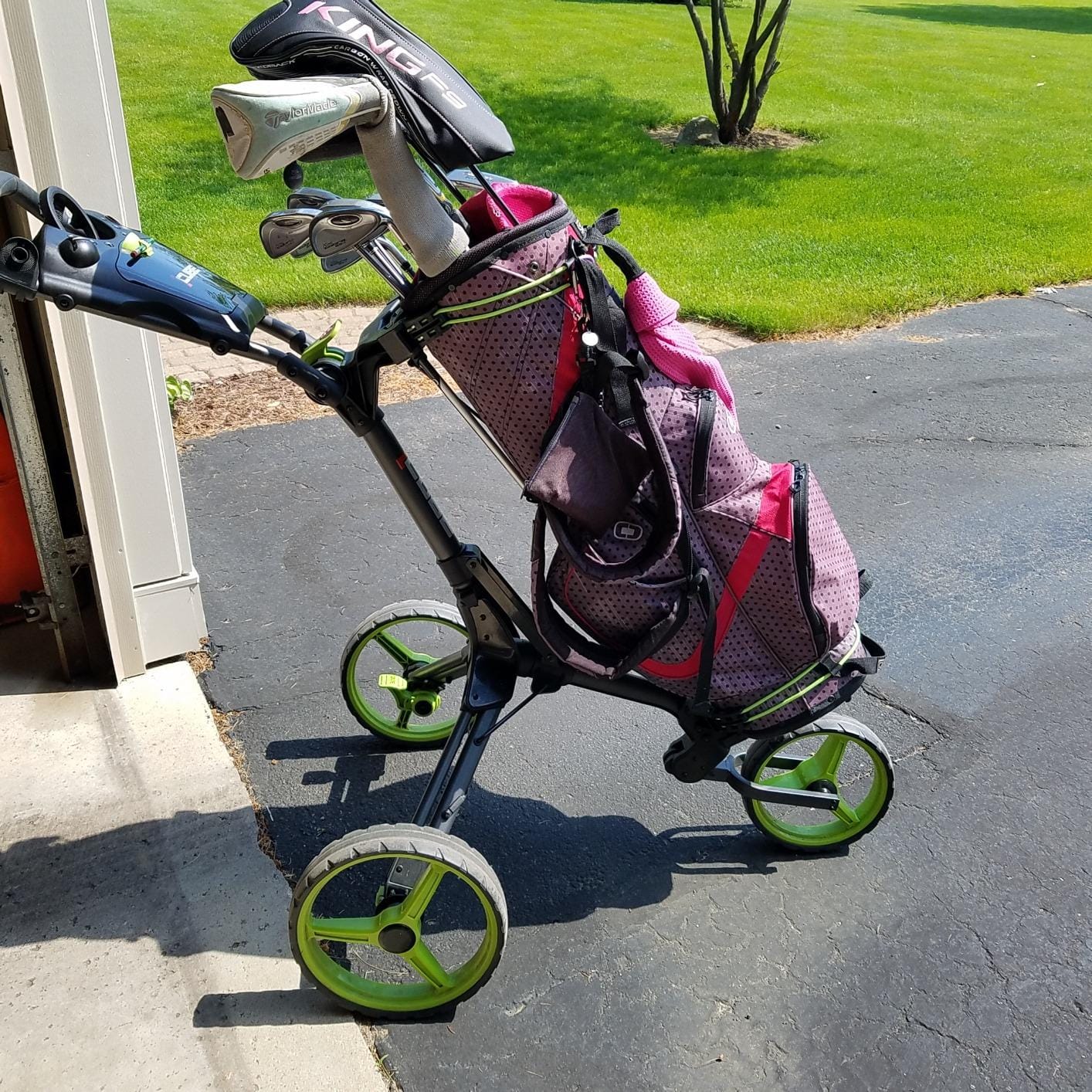 CUBE Cart - 3-Wheel Golf Push Cart customer photo 1