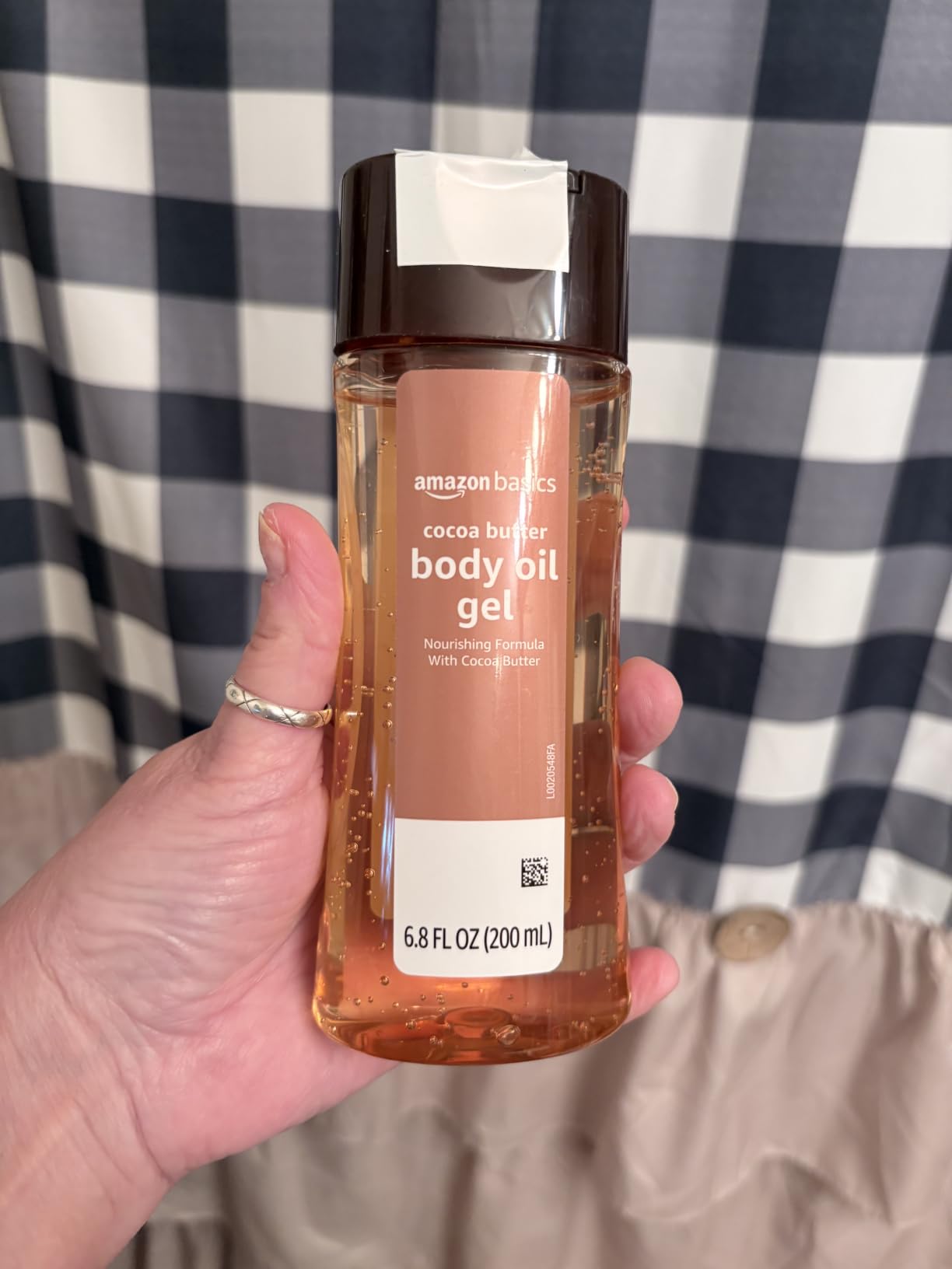 Amazon Essentials Body Oil Gel with Cocoa Butter, 6.8 Fl Oz (Pack of 4) (Previously Amazon Basics) customer photo 2