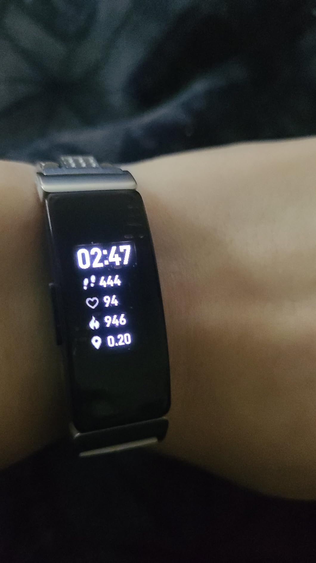 Fitbit Inspire HR Heart Rate and Fitness Tracker, One Size (S and L Bands Included), 1 Count customer photo 2
