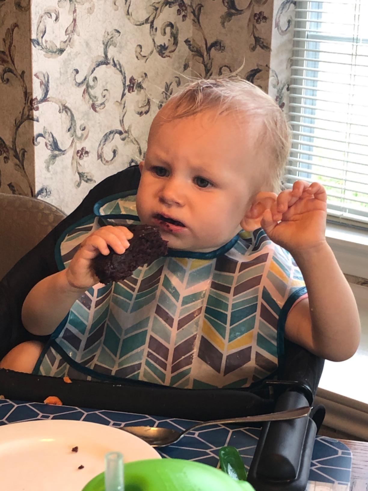 guzzie+Guss Perch Hook On High Chair | Boys & Girls 4M+ | Forest Green customer photo 1