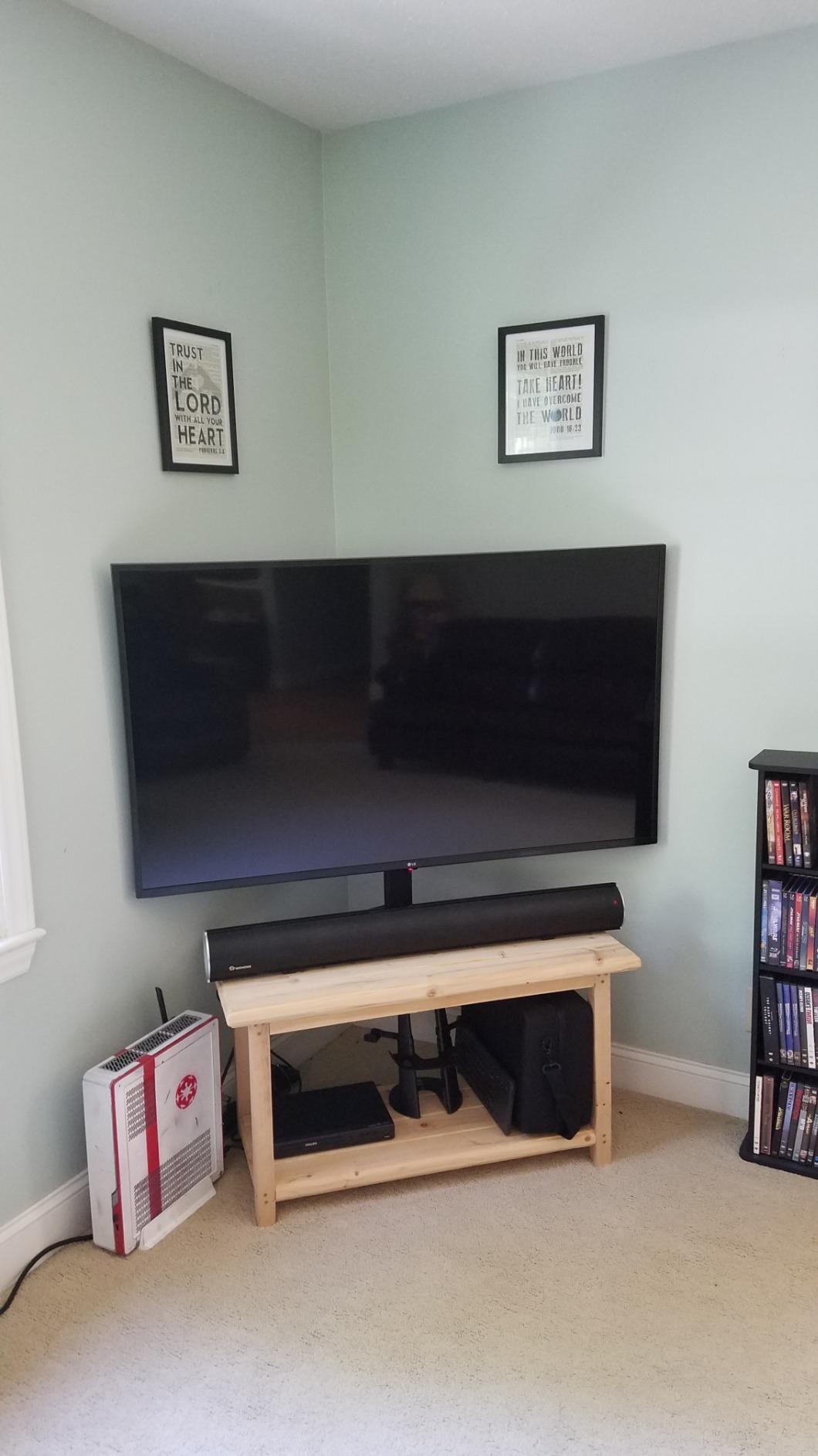 LG UN73 Series 55” Alexa Built-in, 4K UHD IPS Smart TV, Bluetooth Surround Ready, Apple Airplay 2, webOS with Magic Remote (55UN7300PUF, 2020) customer photo 2