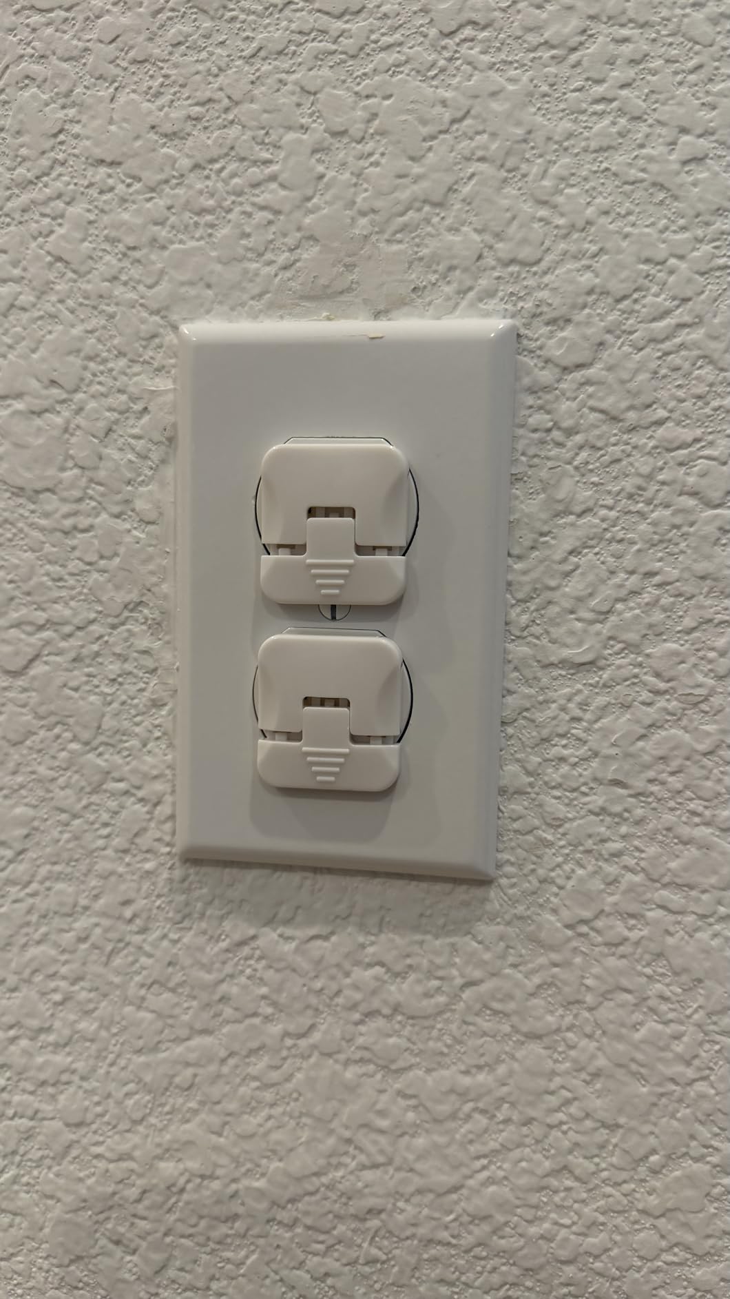 Mom's Choice Gold Awards Winner - Outlet Covers with Hidden Pull Handle Baby Proofing Plug Covers (45 Pack) 3-Prong Child Safety Socket Covers Electrical Outlet Protectors Kid Proof Outlet Cap customer photo 1