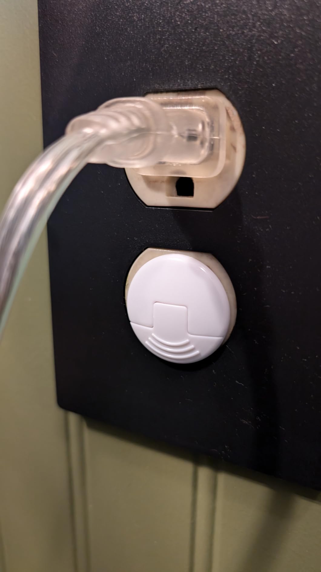 Mom's Choice Gold Awards Winner - Outlet Covers with Hidden Pull Handle Baby Proofing Plug Covers (45 Pack) 3-Prong Child Safety Socket Covers Electrical Outlet Protectors Kid Proof Outlet Cap customer photo 2