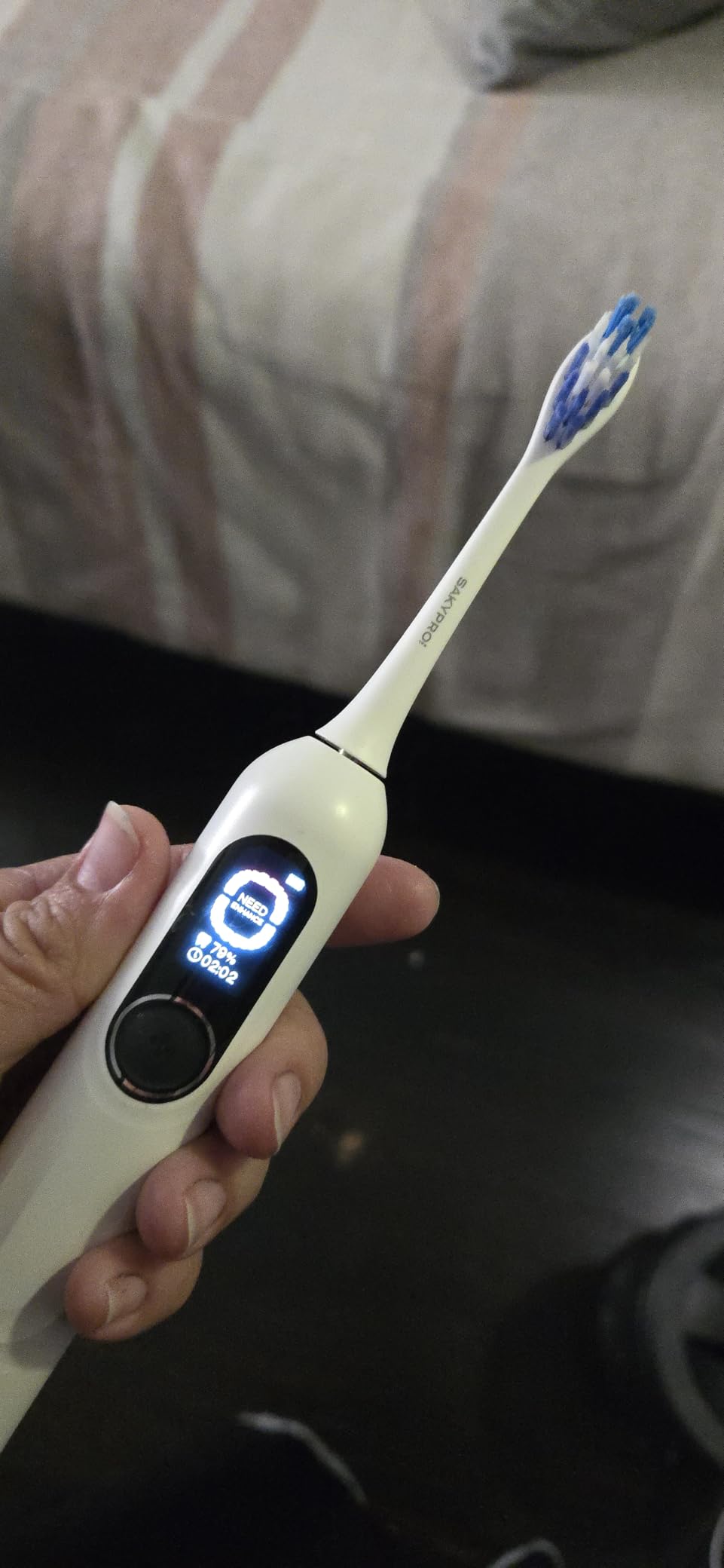 SAKYPRORAL Kids Electric Toothbrush for Teens Tween (6-15Y), Smart AI Screen with Brushing Score, Soft Bristles, Visual Timer for Braces, 150 Days Battery with Travel Case (Blue) customer photo 2