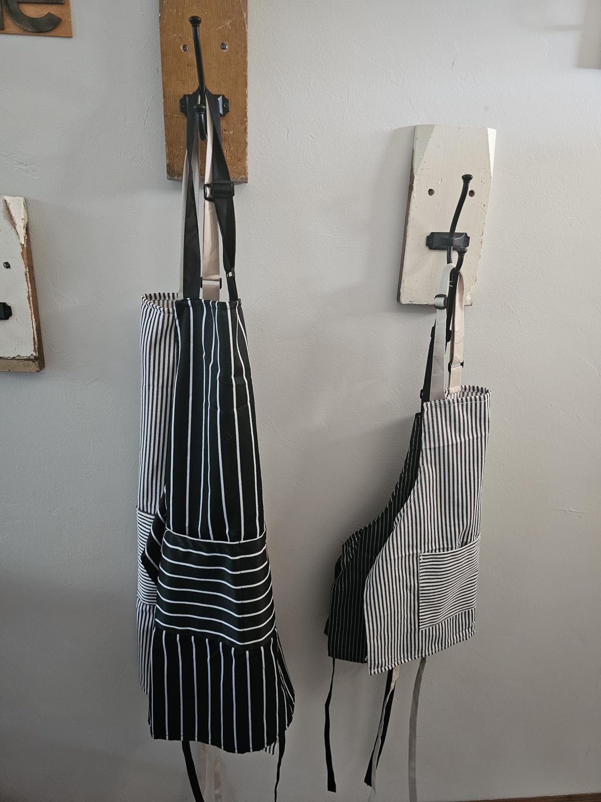 NLUS 2 Pack Kitchen Cooking Aprons, Adjustable Bib Soft Chef Apron with 2 Pockets for Men Women(Black/Brown Stripes) customer photo 1