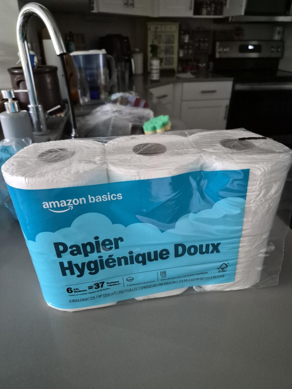 Amazon Basics 2-Ply Soft Toilet Paper, 30 Rolls (5 Packs of 6), 350 Sheets per Roll, Septic Safe, Equivalent to 185 Regular Rolls customer photo 2