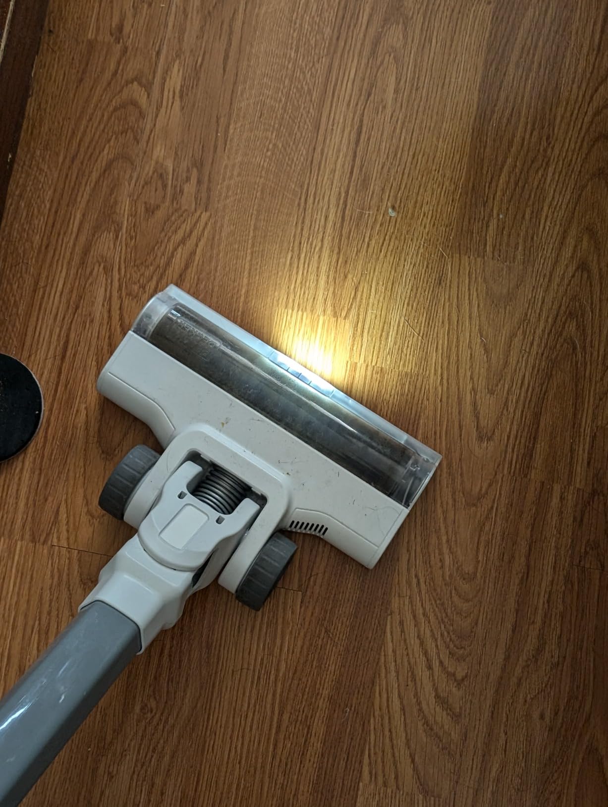 BLACK+DECKER POWERSERIES 16V MAX Stick Vacuum Cordless Rechargeable with LED Lights,Portable Vacuum Cordless, Lightweight, Anti-Tangle, Self-Standing, Multi-Surface, White (BHFEA420J) customer photo 2