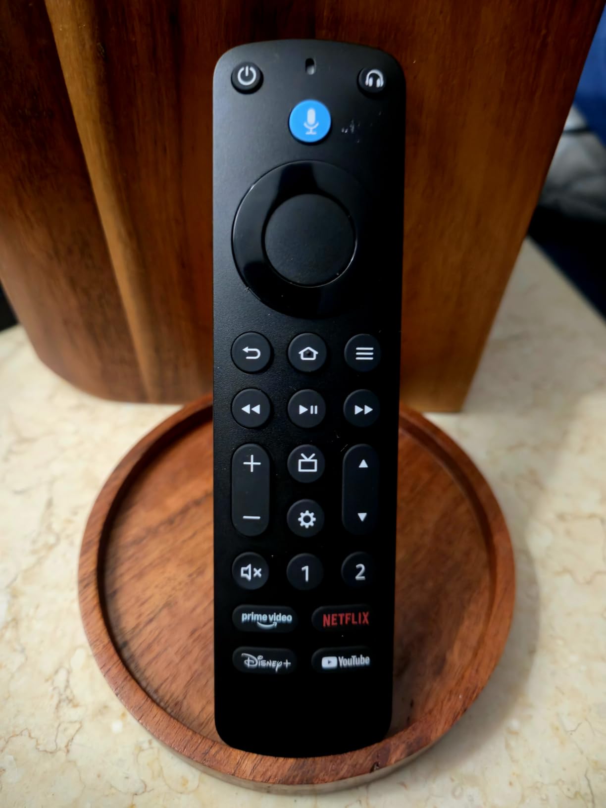 Amazon Fire TV Alexa Voice Remote Pro (newest model) with remote finder, TV controls, and backlit buttons customer photo 2