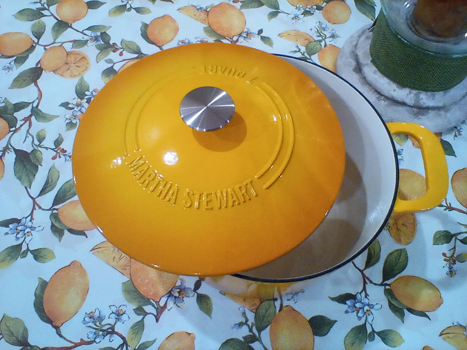 MARTHA STEWART Gatwick 7-Quart Enamel Cast Iron Dutch Oven – Linen White With Gold – Heavy-Duty Dutch Oven for Slow Cooking, Braising & Baking customer photo 1
