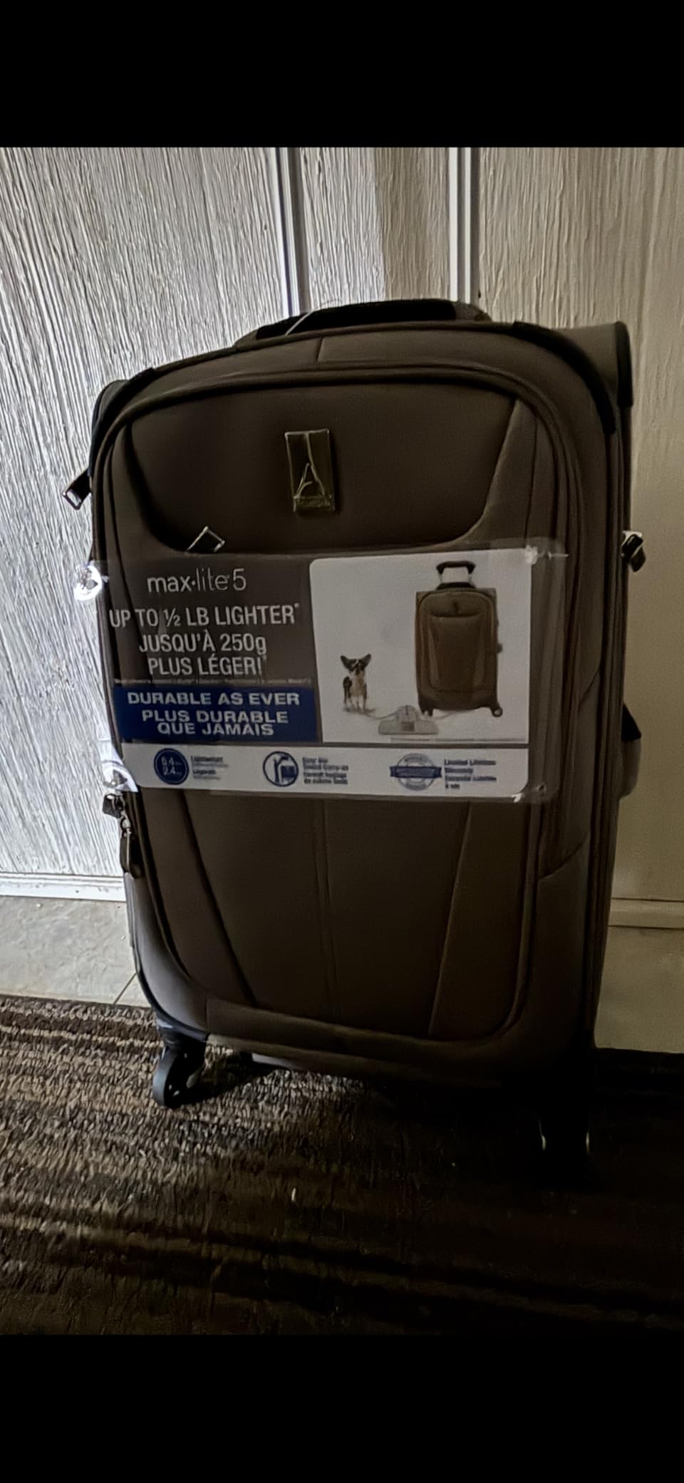 Travelpro Maxlite 5 Softside Carry-On Luggage Spinner, Black, 20-Inch customer photo 2