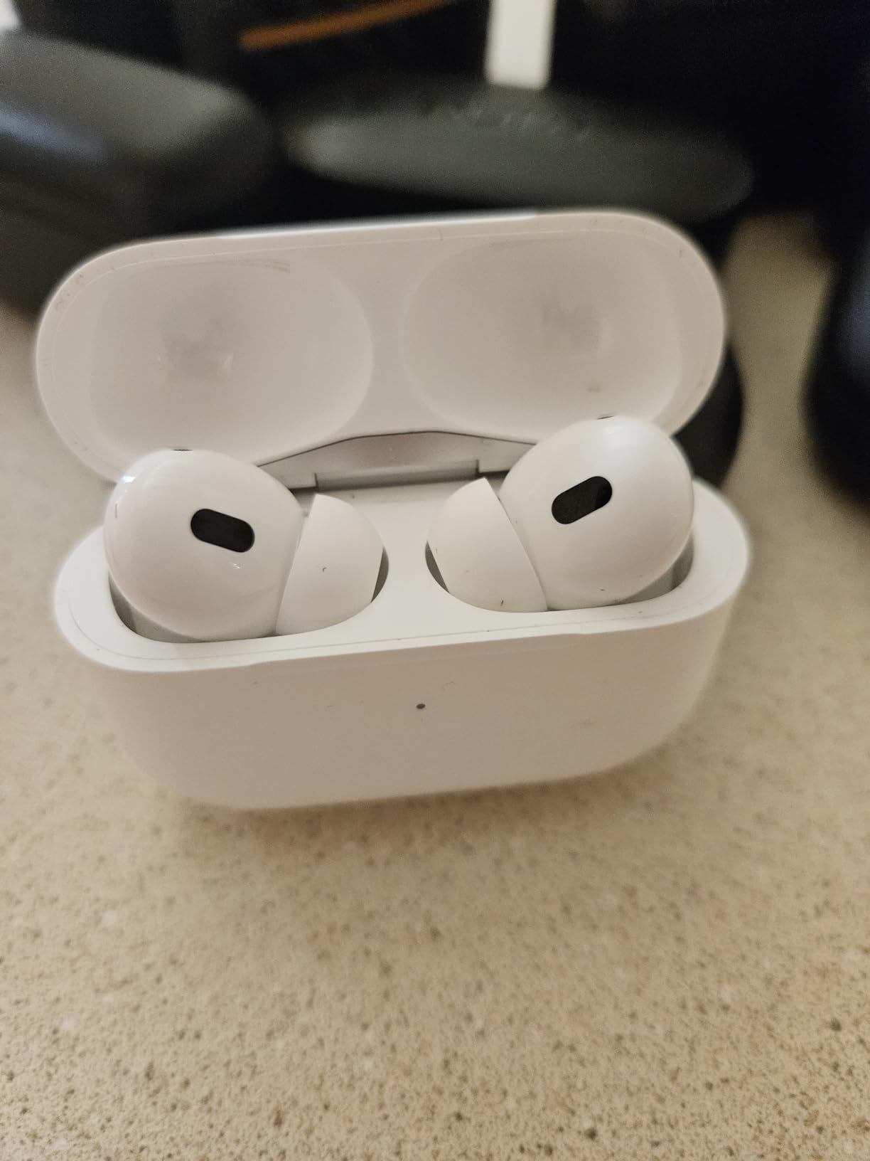 Apple AirPods Pro 2 customer photo 2